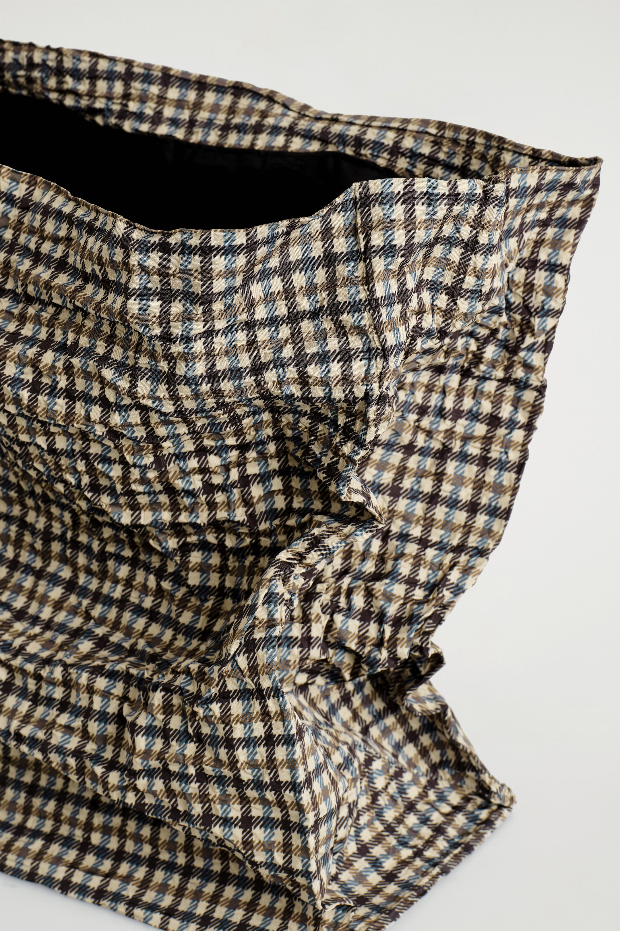 StillMedia/DescriptiveDetail