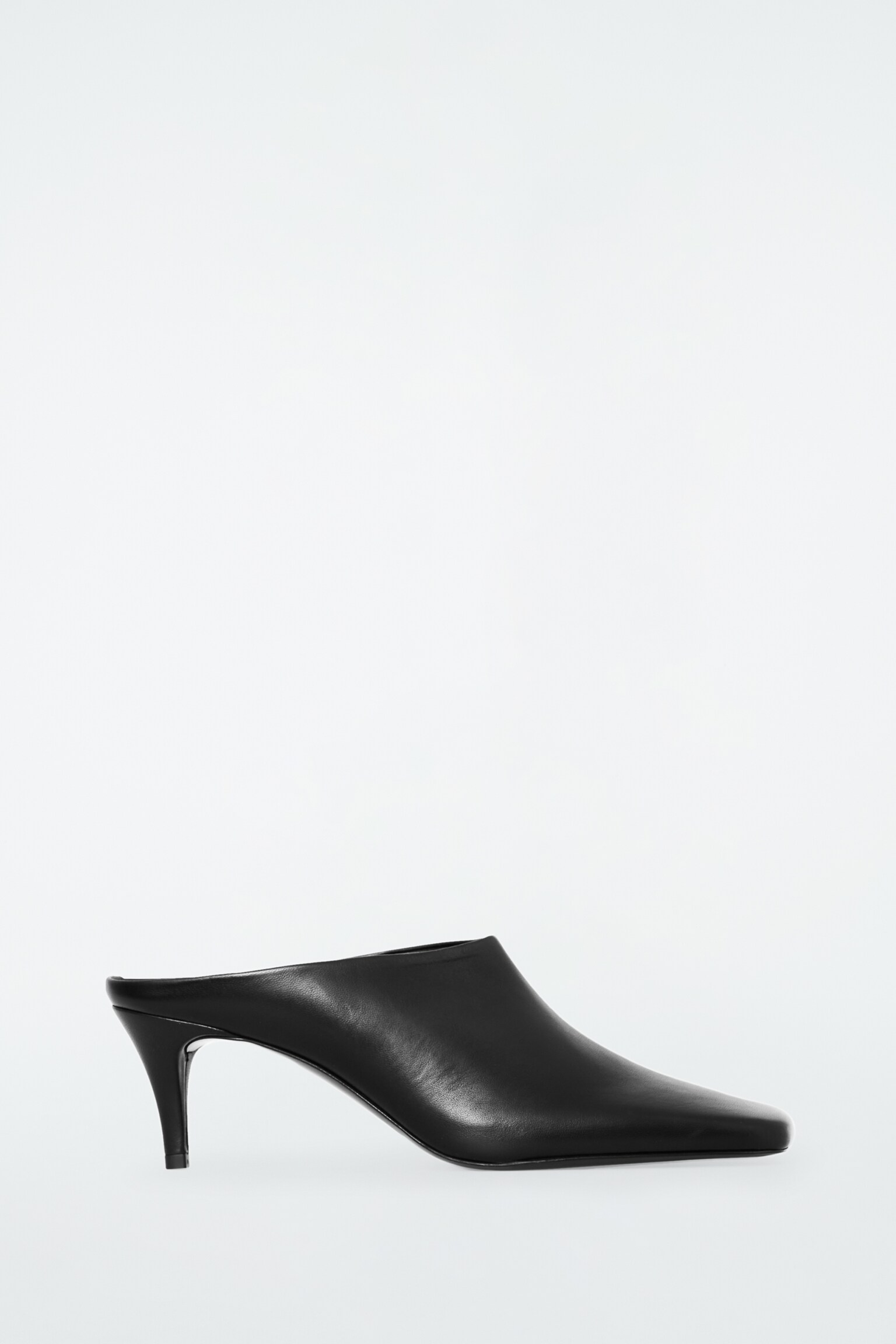 SQUARE-TOE LEATHER MULES - BLACK