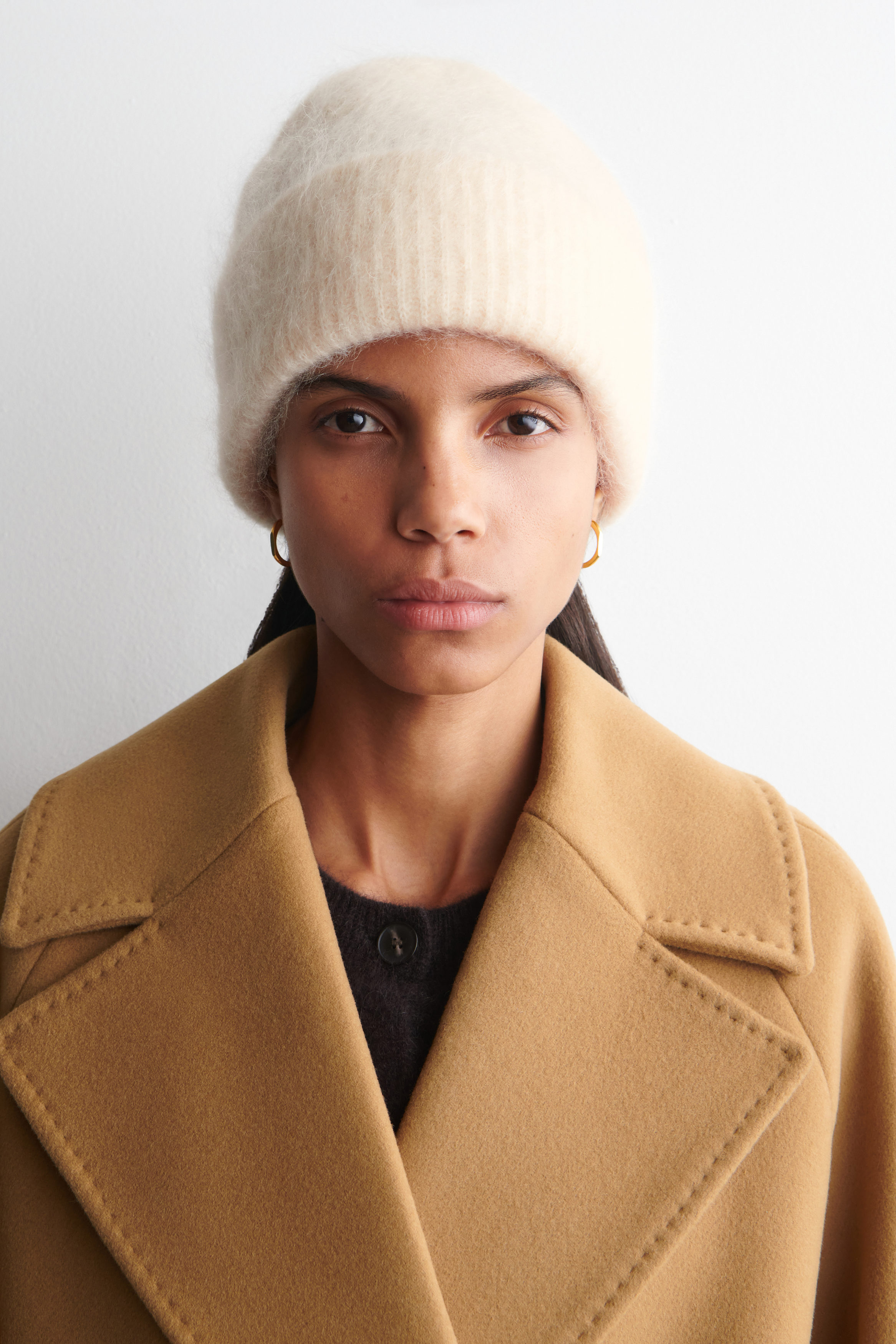 RIBBED MOHAIR BEANIE - CREAM | COS US