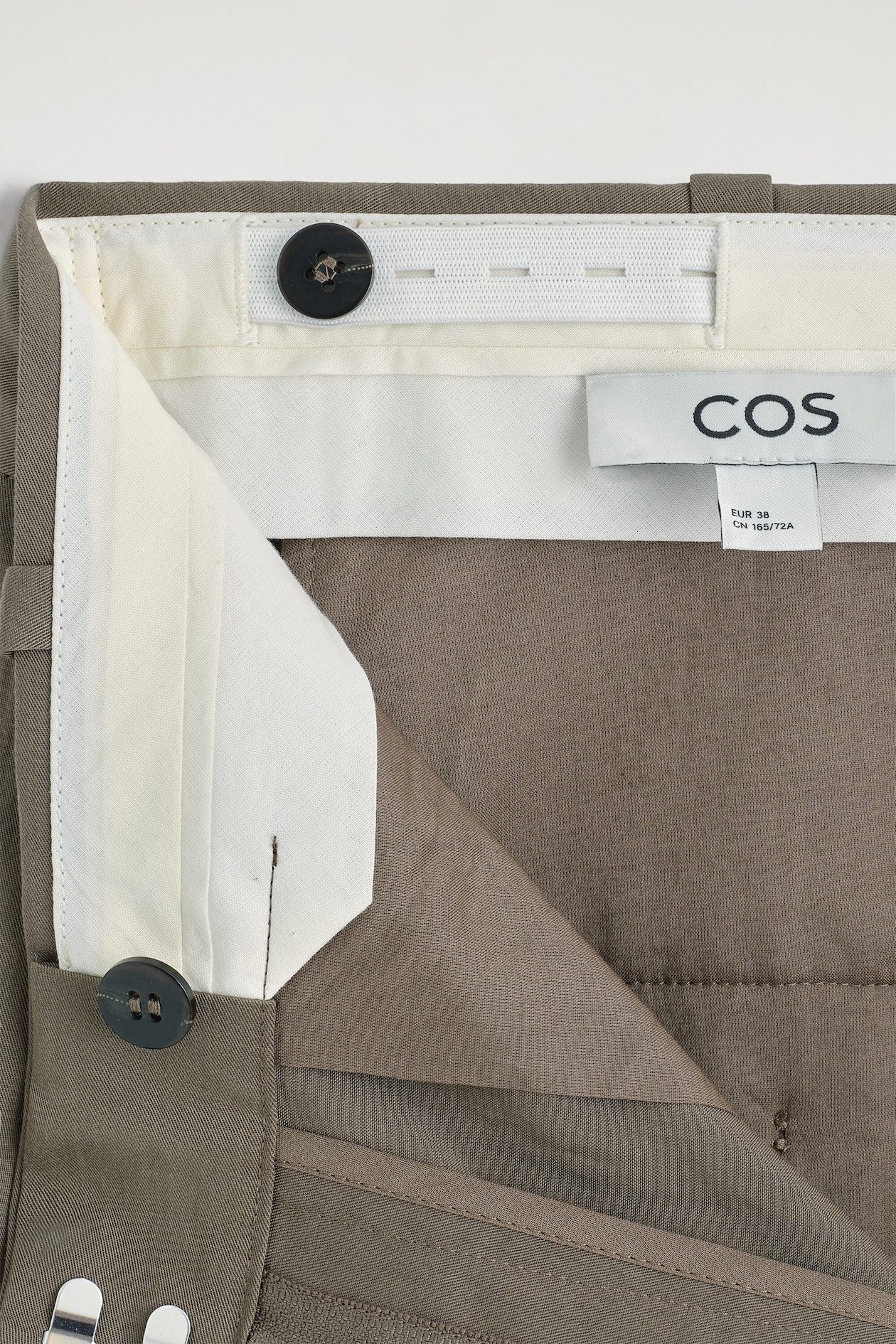 FLUID PLEATED STRAIGHT-LEG PANTS — DARK BEIGE