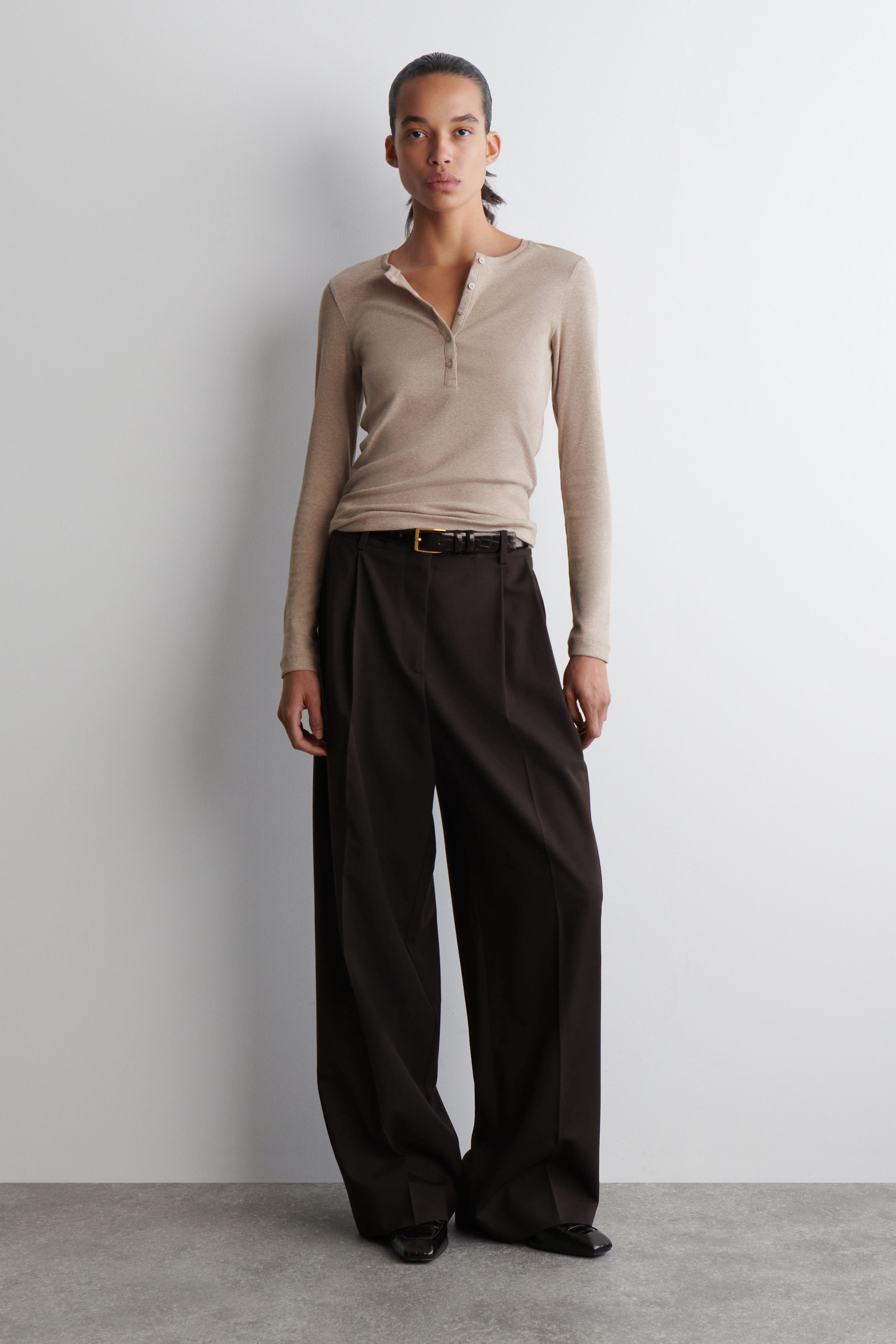 LONG-SLEEVED HENLEY TOP