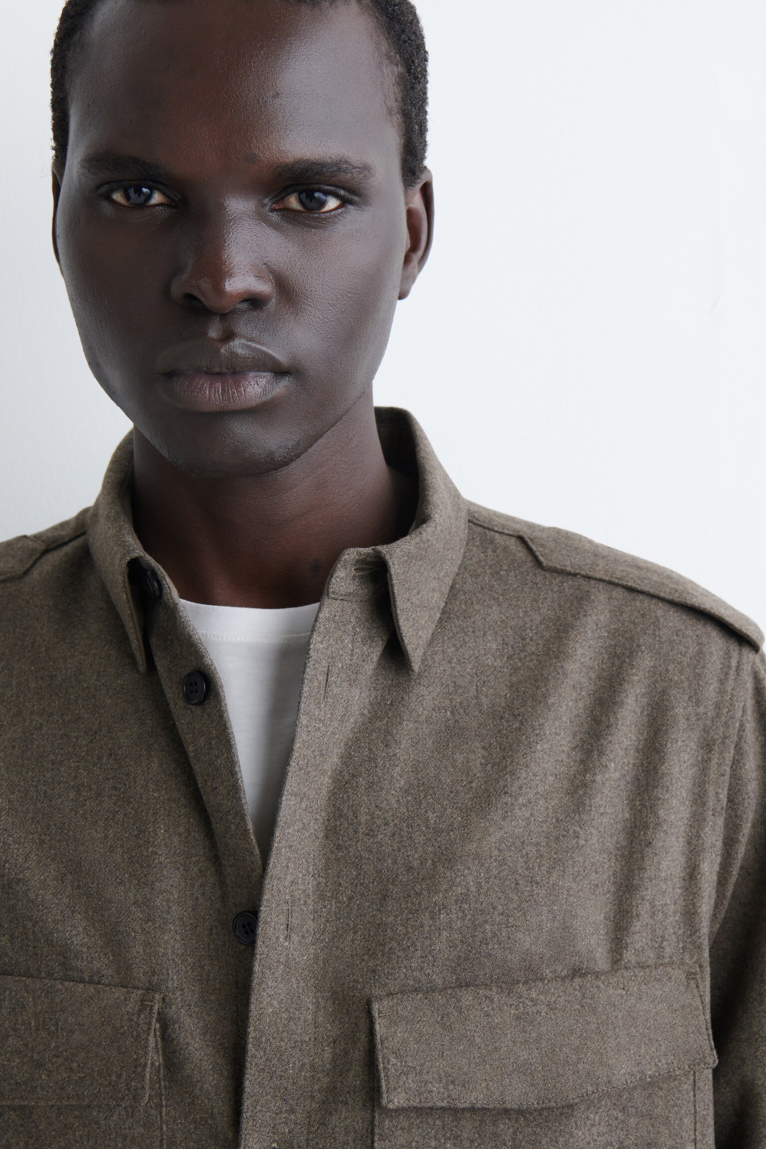 CHEMISE À COL BOUTONNÉ EN LAINE - STONE/BLEU MARINE - 8