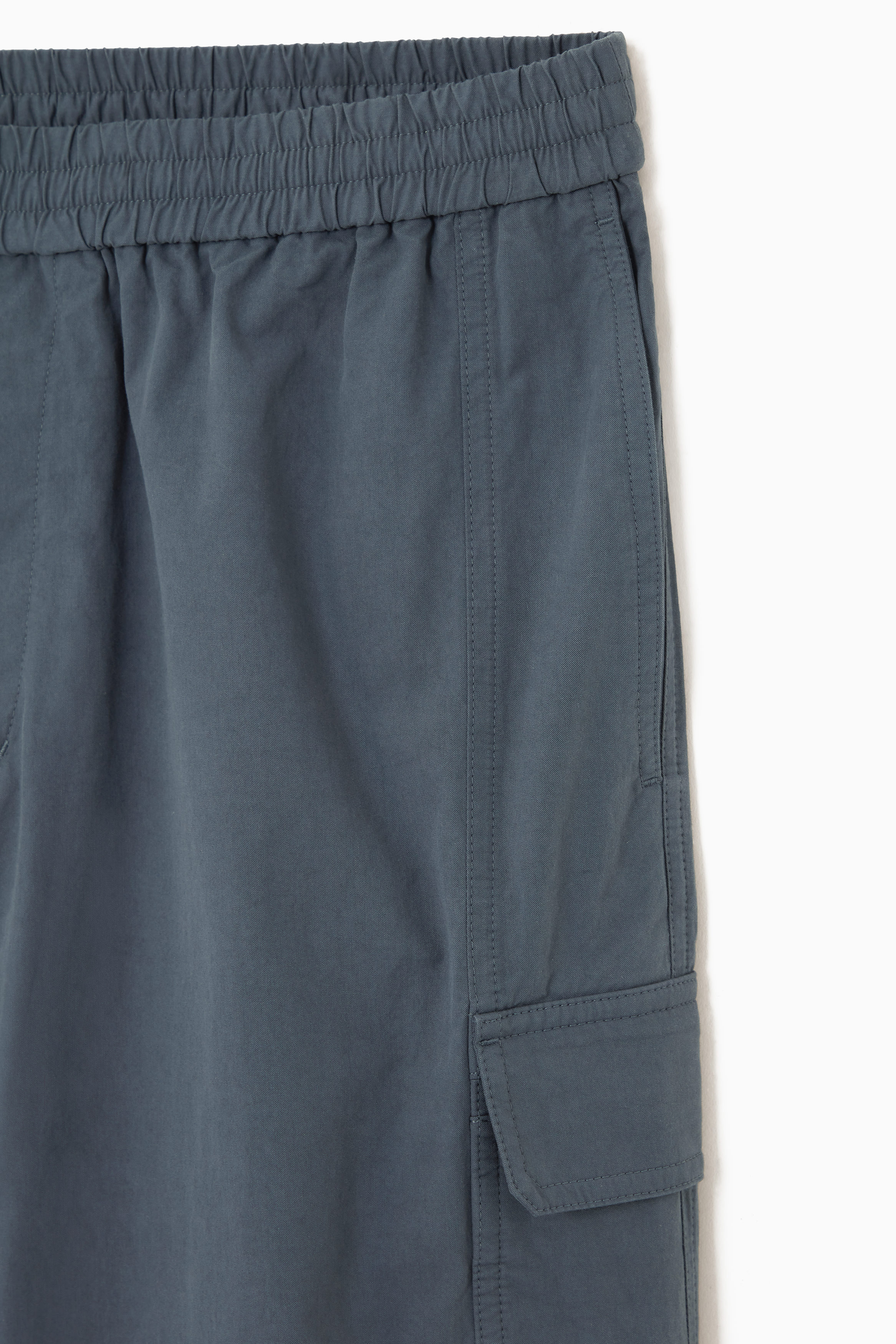 WIDE-LEG CARGO PARACHUTE TROUSERS - BLUE | COS