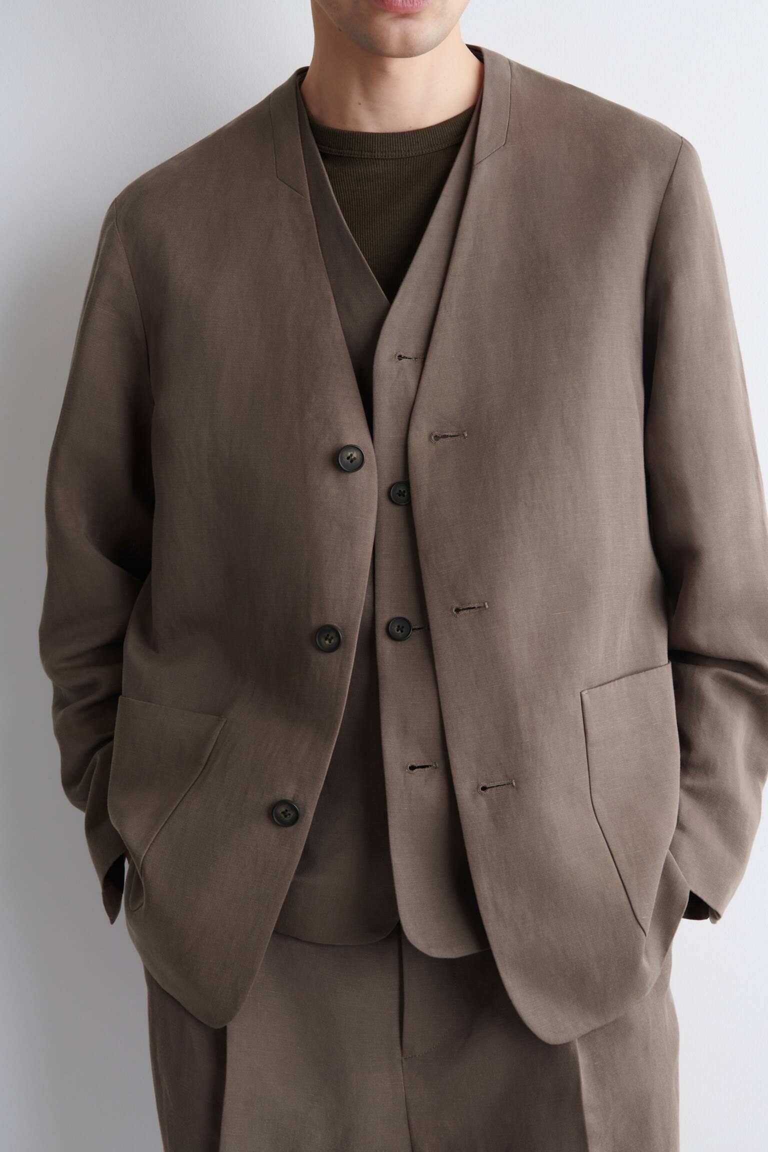 KRAGENLOSER BLAZER AUS LEINEN-MIX - BRAUN - 5