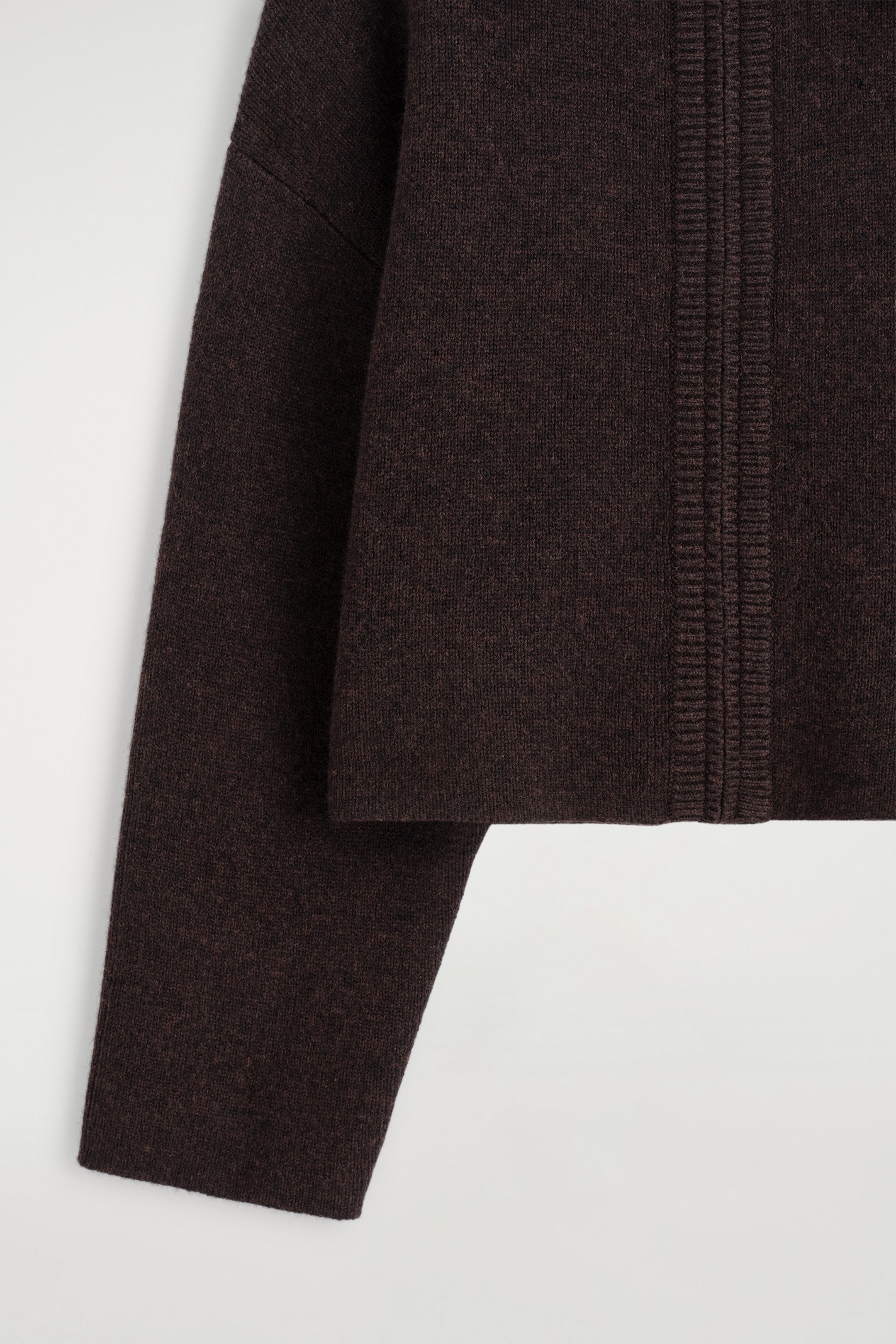 StillMedia/DescriptiveDetail