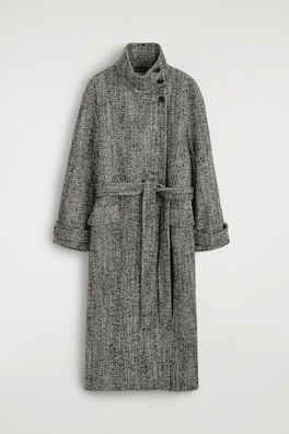 BELTED HERRINGBONE WOOL MOCK-NECK COAT — BLACK / HERRINGBONE 12