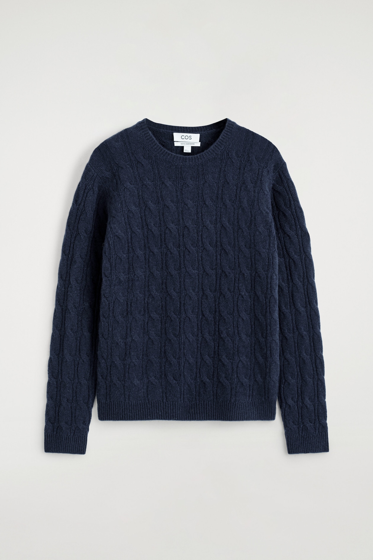 CABLE-KNIT PURE CASHMERE SWEATER — NAVY
