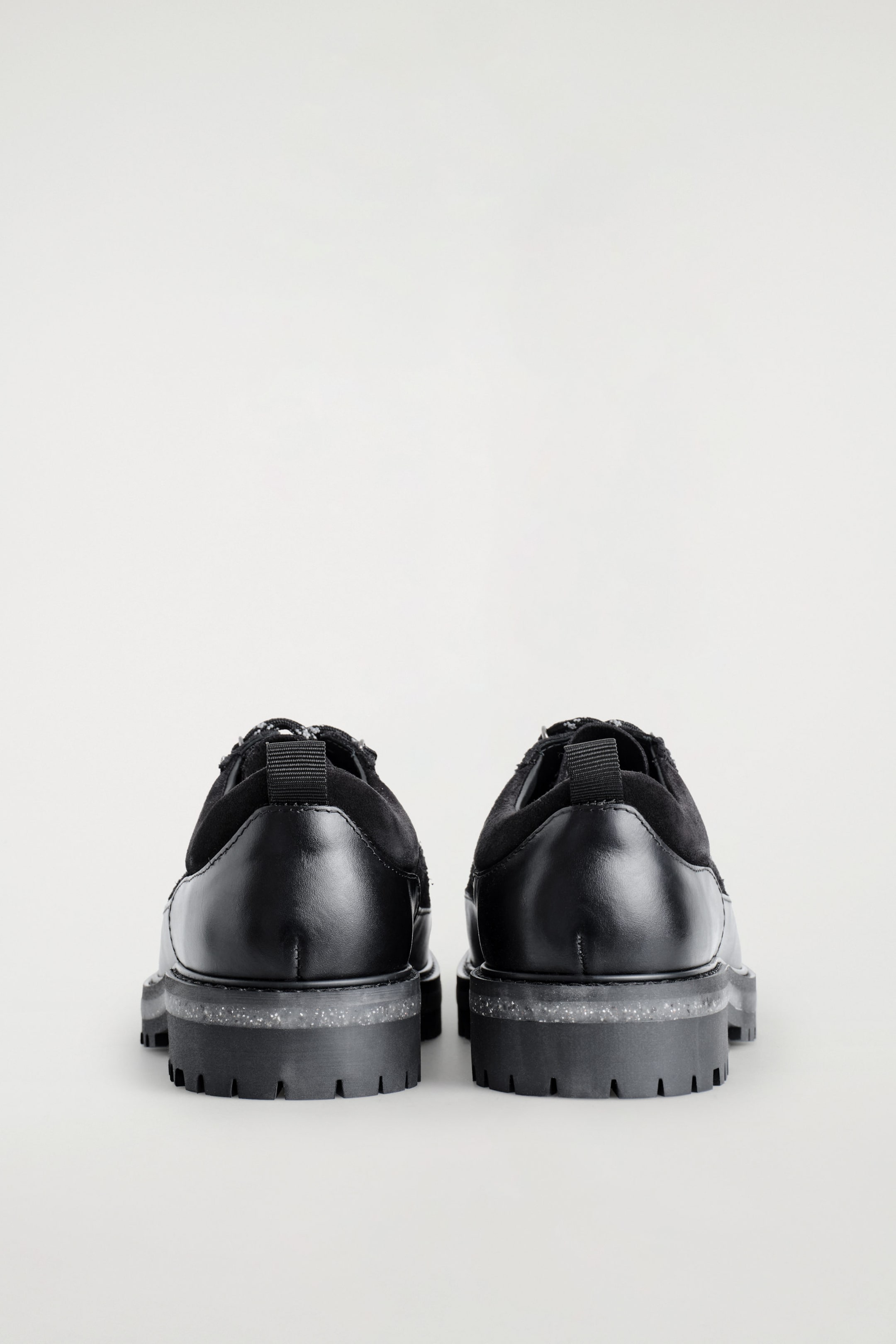 LEATHER HIKING SHOES