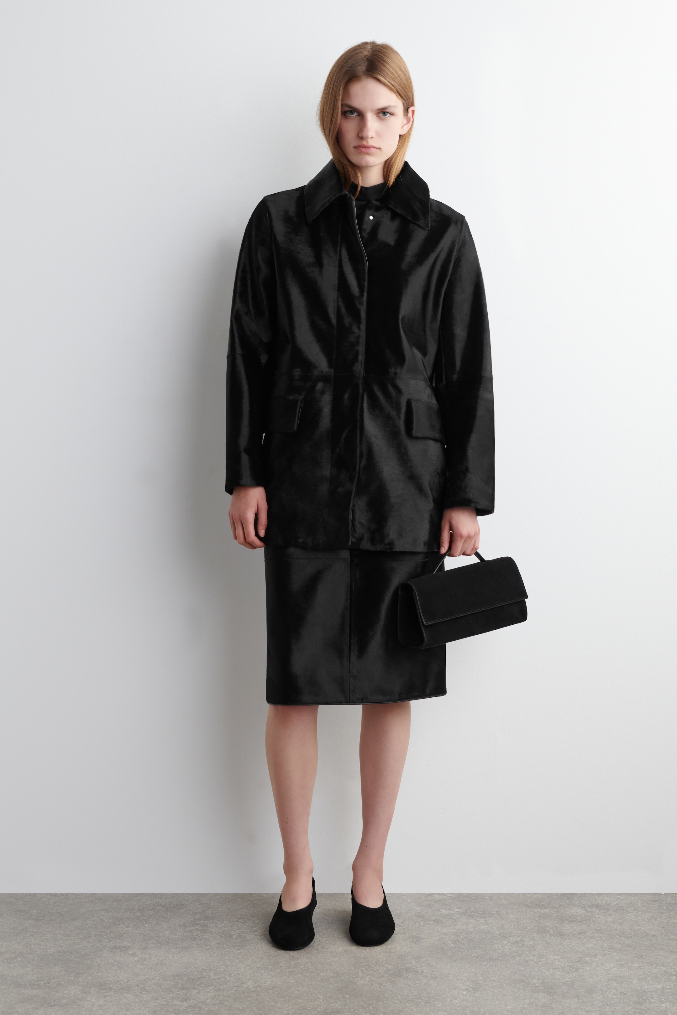 Visualizza immagine più grande: POCHETTE GALLERY IN PELLE SCAMOSCIATA - NERO - DONNA | H&M IT 2