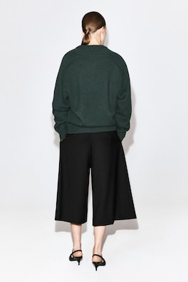 ROUNDED PURE CASHMERE CREW-NECK SWEATER — DARK GREEN 5