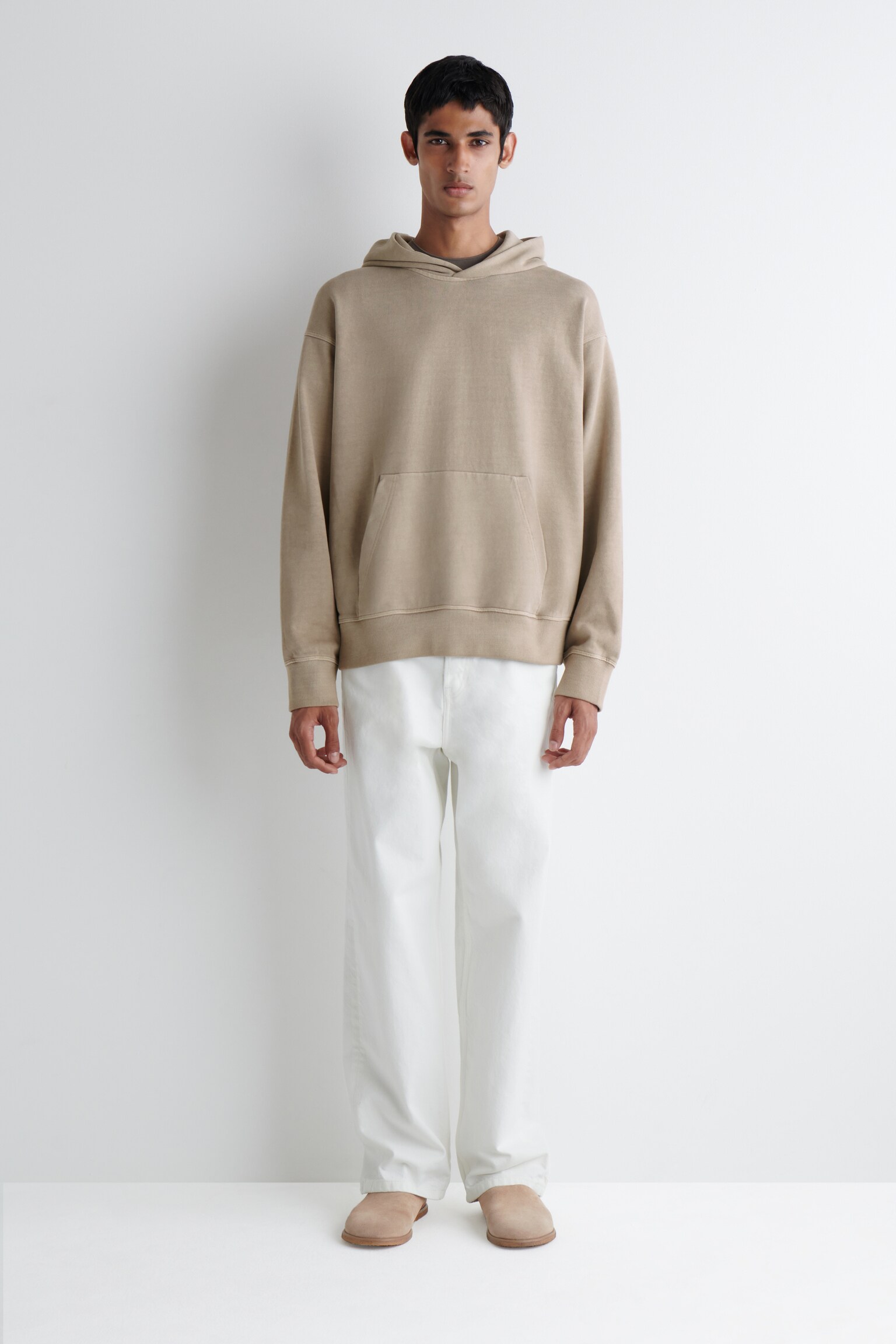 SWEAT À CAPUCHE EN JERSEY DE COTON DÉLAVÉ - TAUPE/BLEU/BLEU - 4