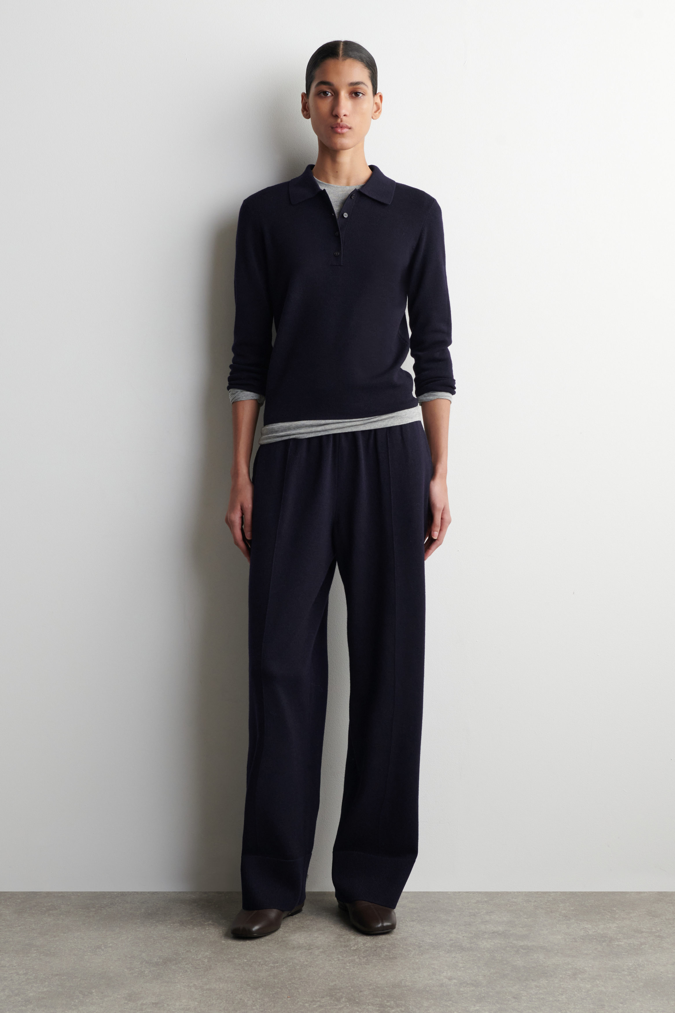 CROPPED-SLEEVE MERINO WOOL POLO SHIRT - NAVY | COS US