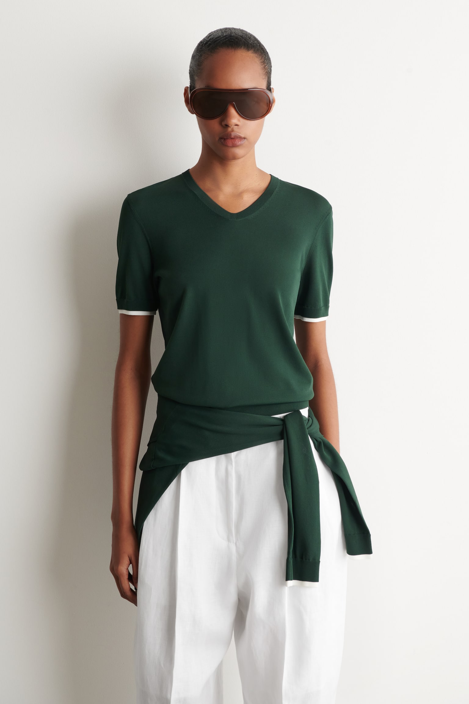 LAYERED-DETAIL KNITTED V-NECK T-SHIRT - DARK GREEN / WHITE - 1