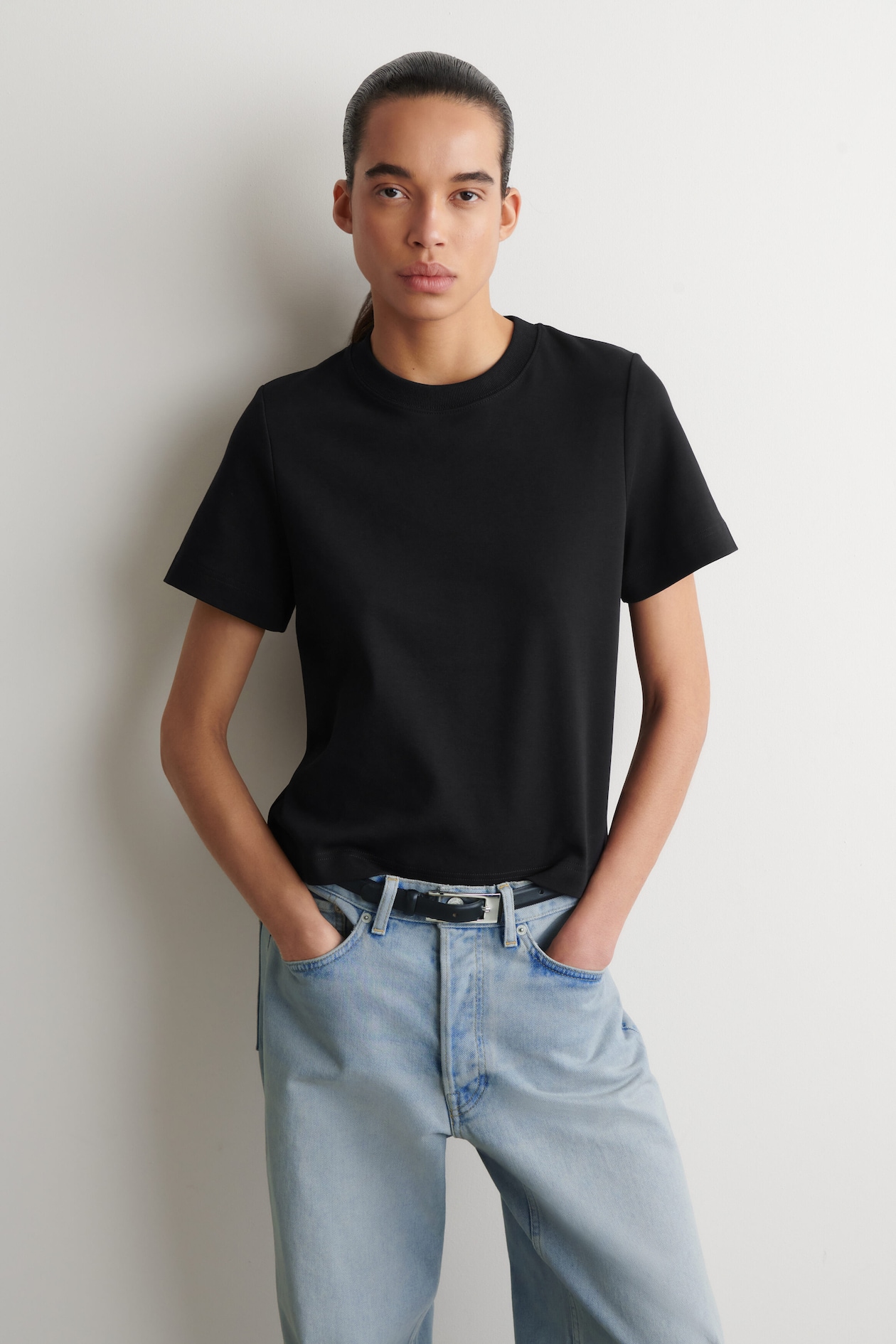 CLEAN CUT T-SHIRT