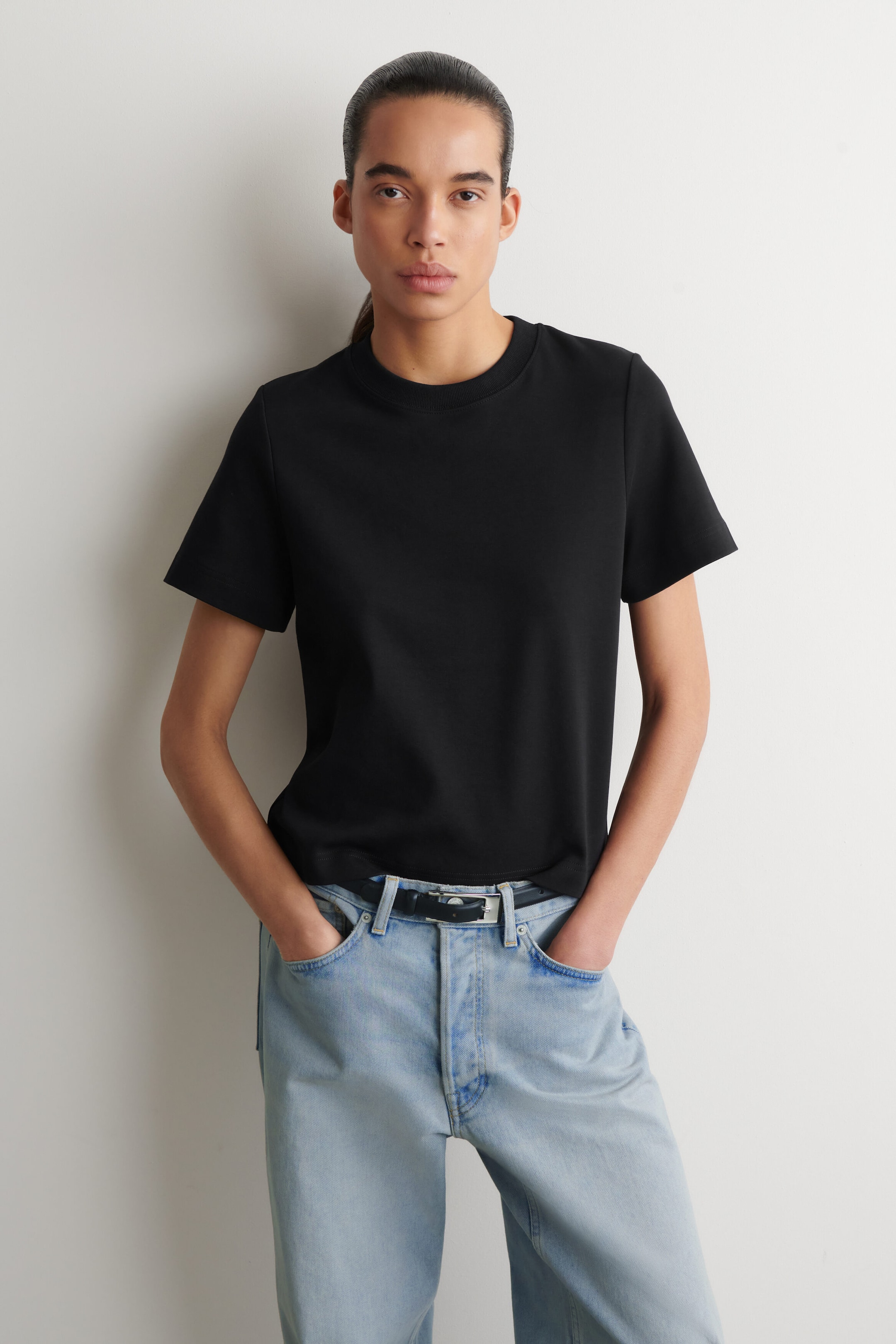 KLASSISK T-SHIRT