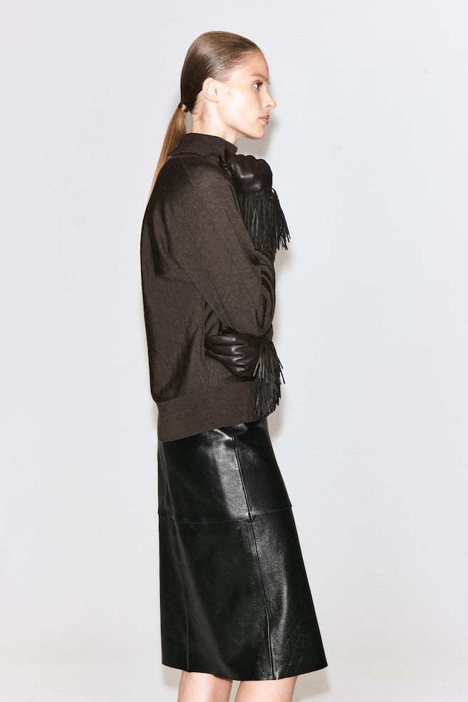 WOOL-LINED FRINGED LEATHER GLOVES — MAHOGANY