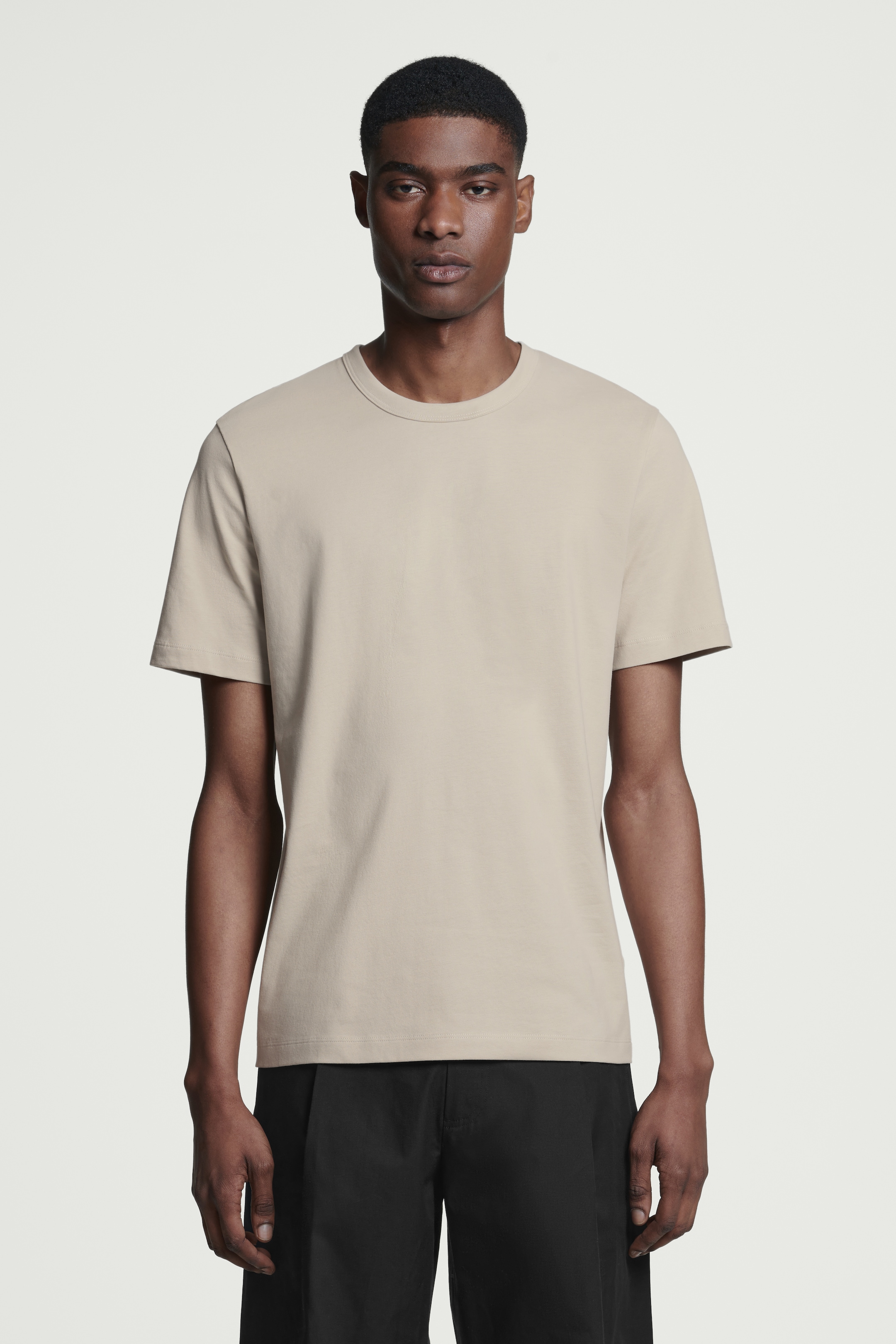 Visualizza immagine più grande: T-SHIRT IN COTONE SPAZZOLATO DAL TAGLIO REGOLARE - BEIGE - UOMO | H&M IT 1