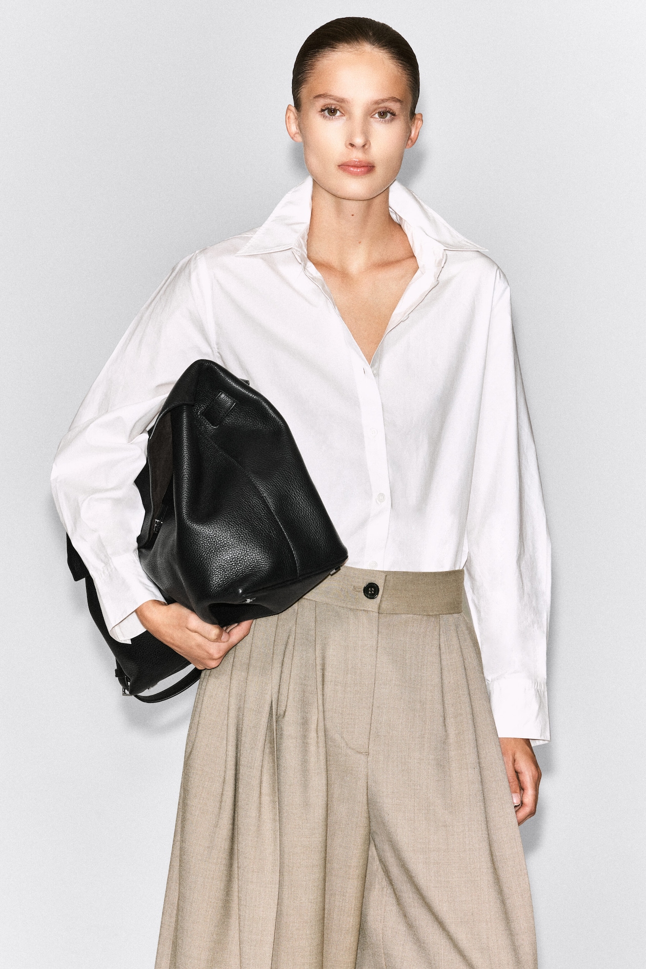 PLEATED WOOL-BLEND CULOTTES — BEIGE MÉLANGE