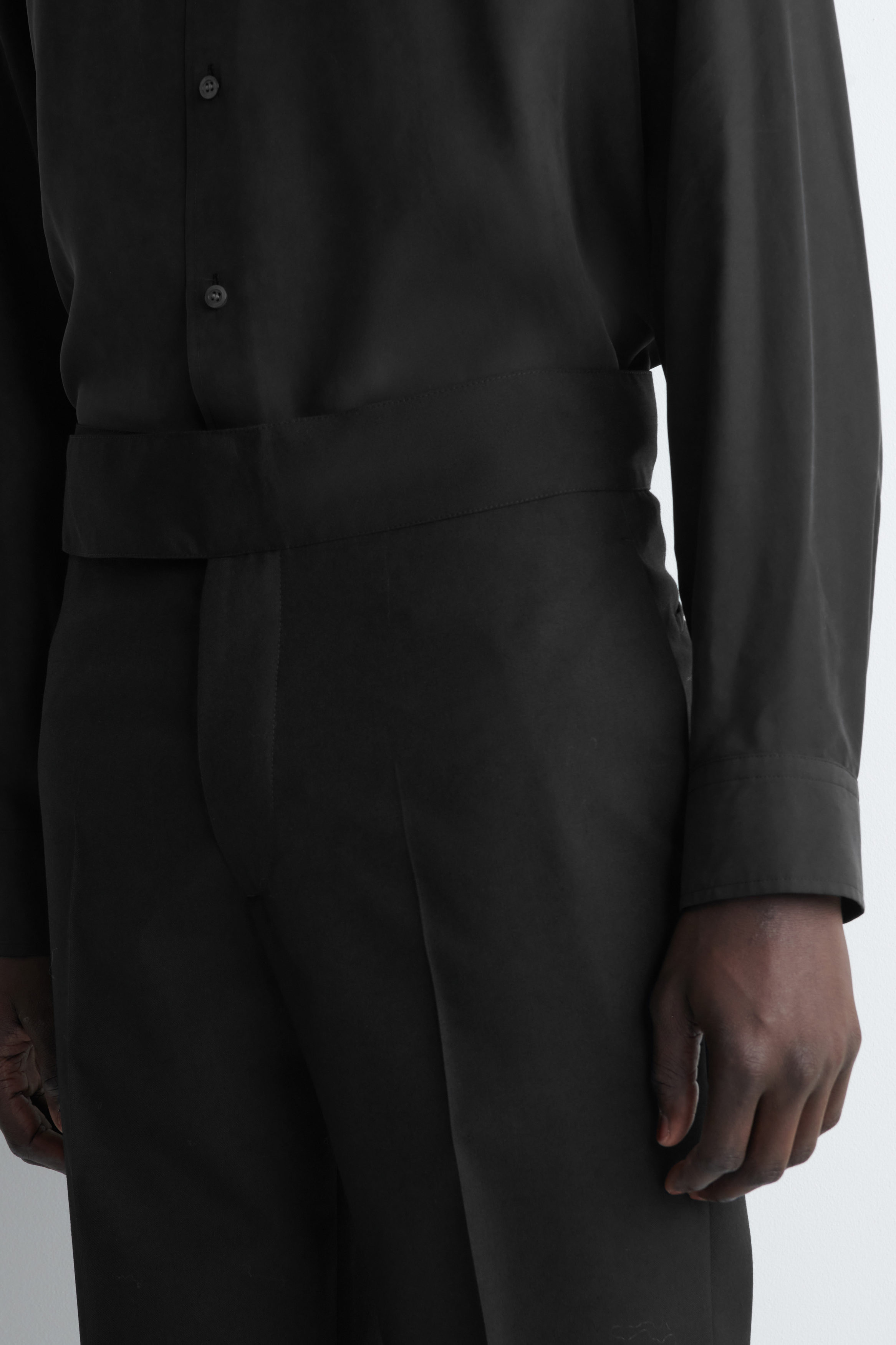CUMMERBUND-WAIST WOOL TAPERED PANTS - thumbnail 5