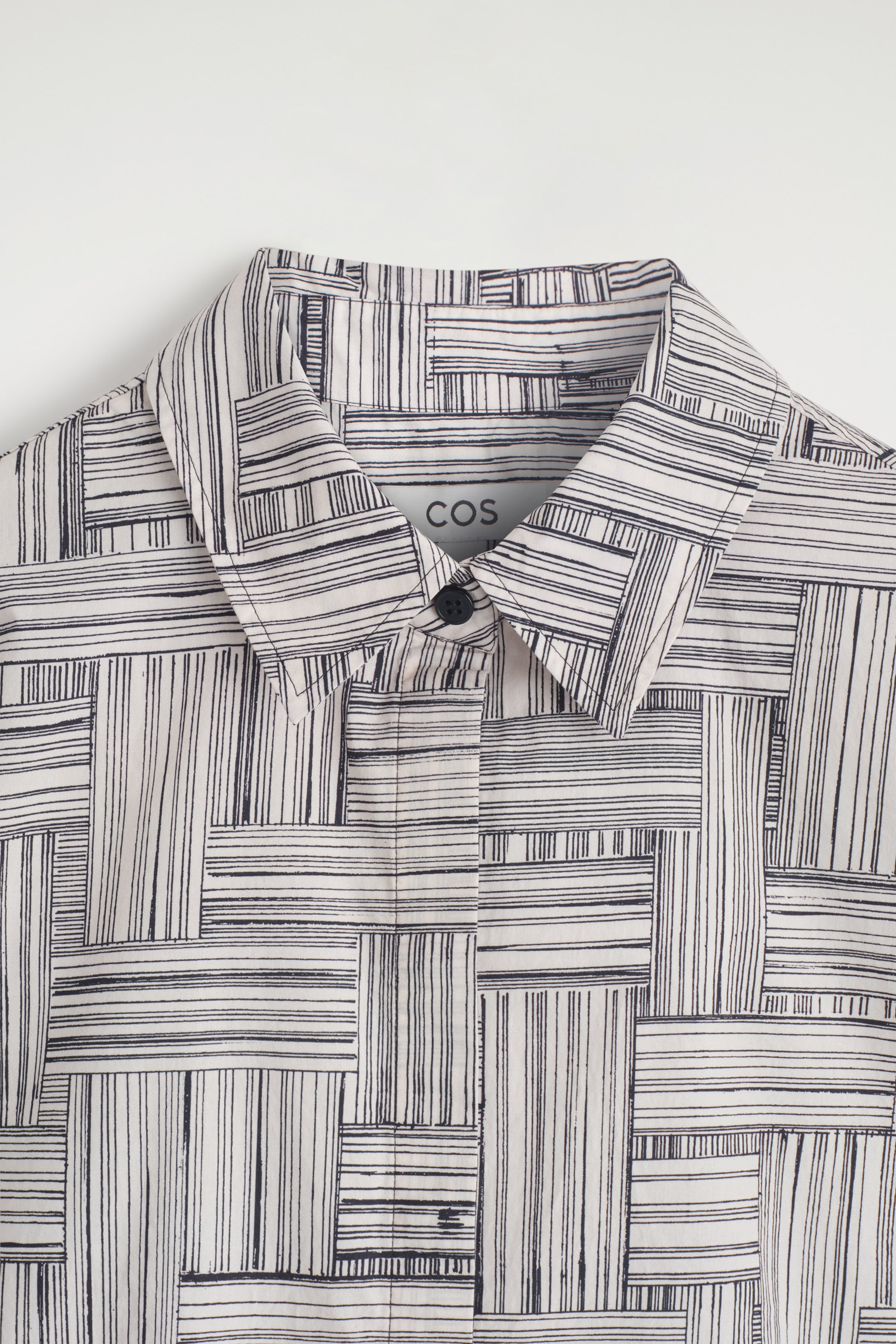 Se større billede: PRINTET BOMULDSKJORTE - ECRU / MARINEBLÅ / PRINT - DAME | H&M DK 8