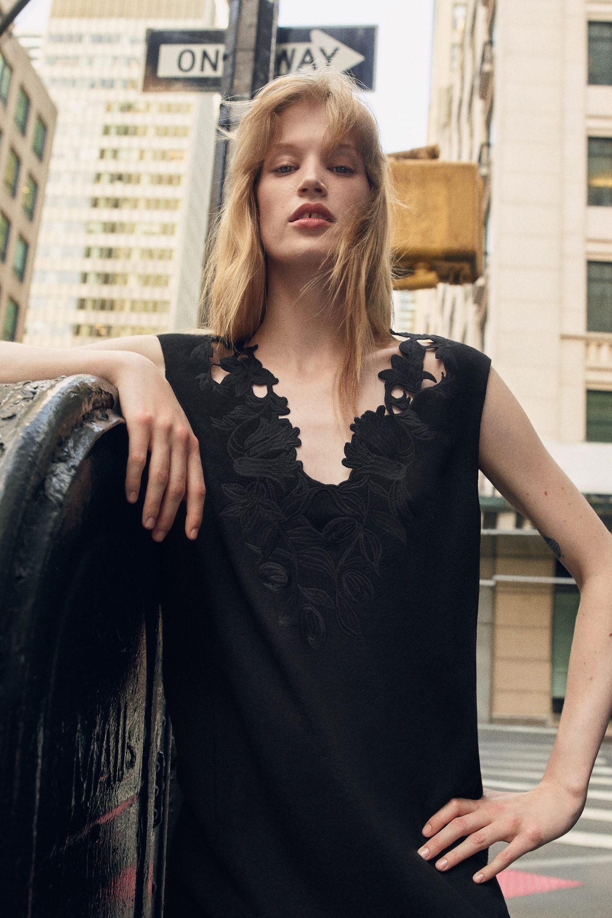 EMBROIDERED DOUBLE-FACED WOOL DRESS — CARBON