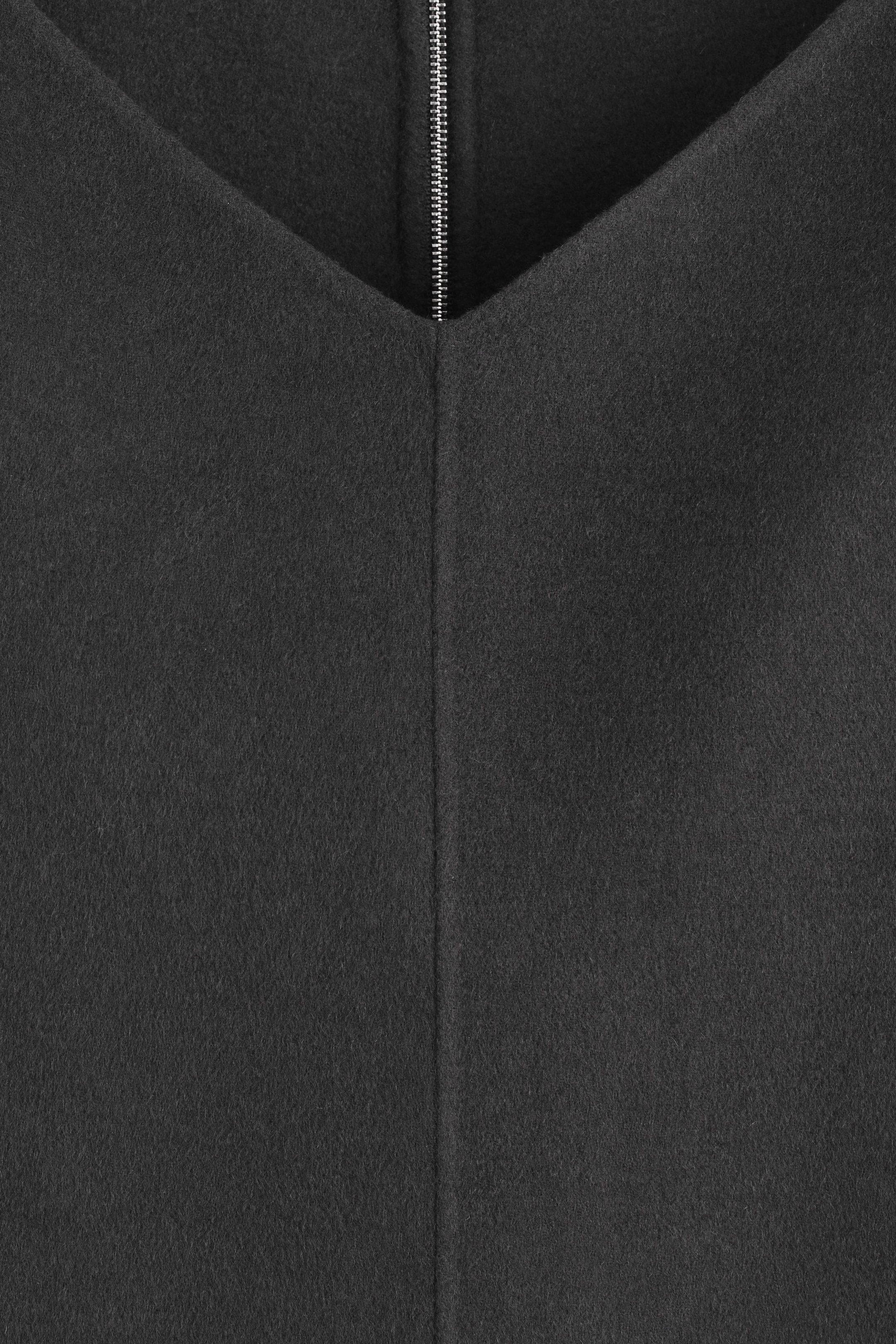 StillMedia/DescriptiveDetail