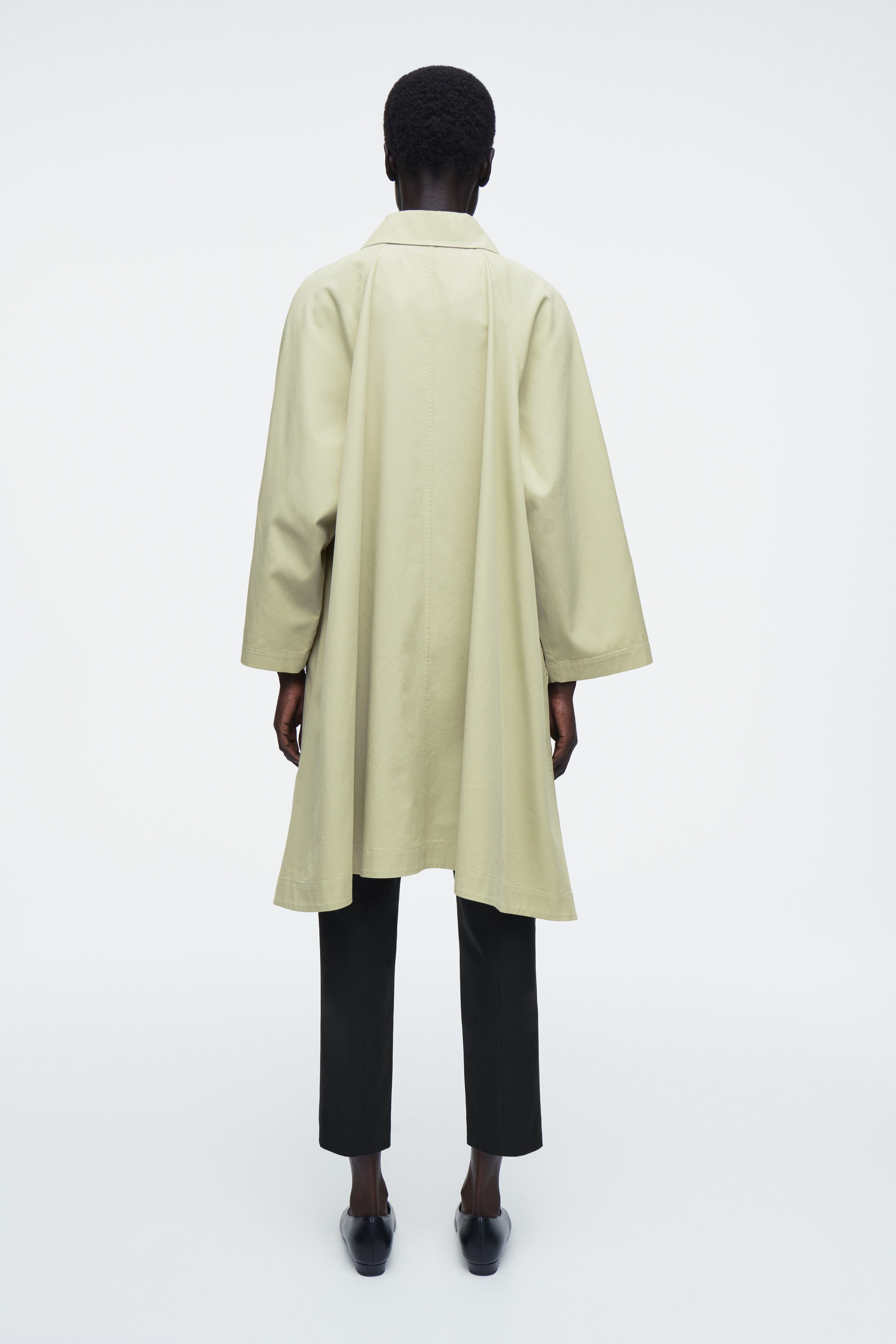 OVERSIZED VOLUMINOUS CAR COAT - LIGHT GREEN | COS