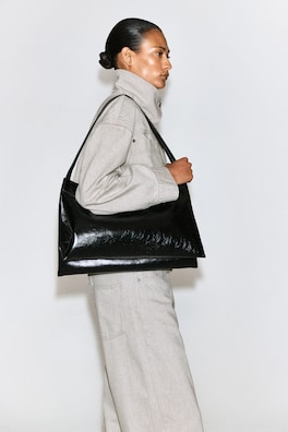 PAVILION TOTE BAG - LEATHER — BLACK 3