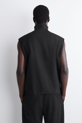 TAILORED FUNNEL-NECK WOOL GILET — CARBON 4