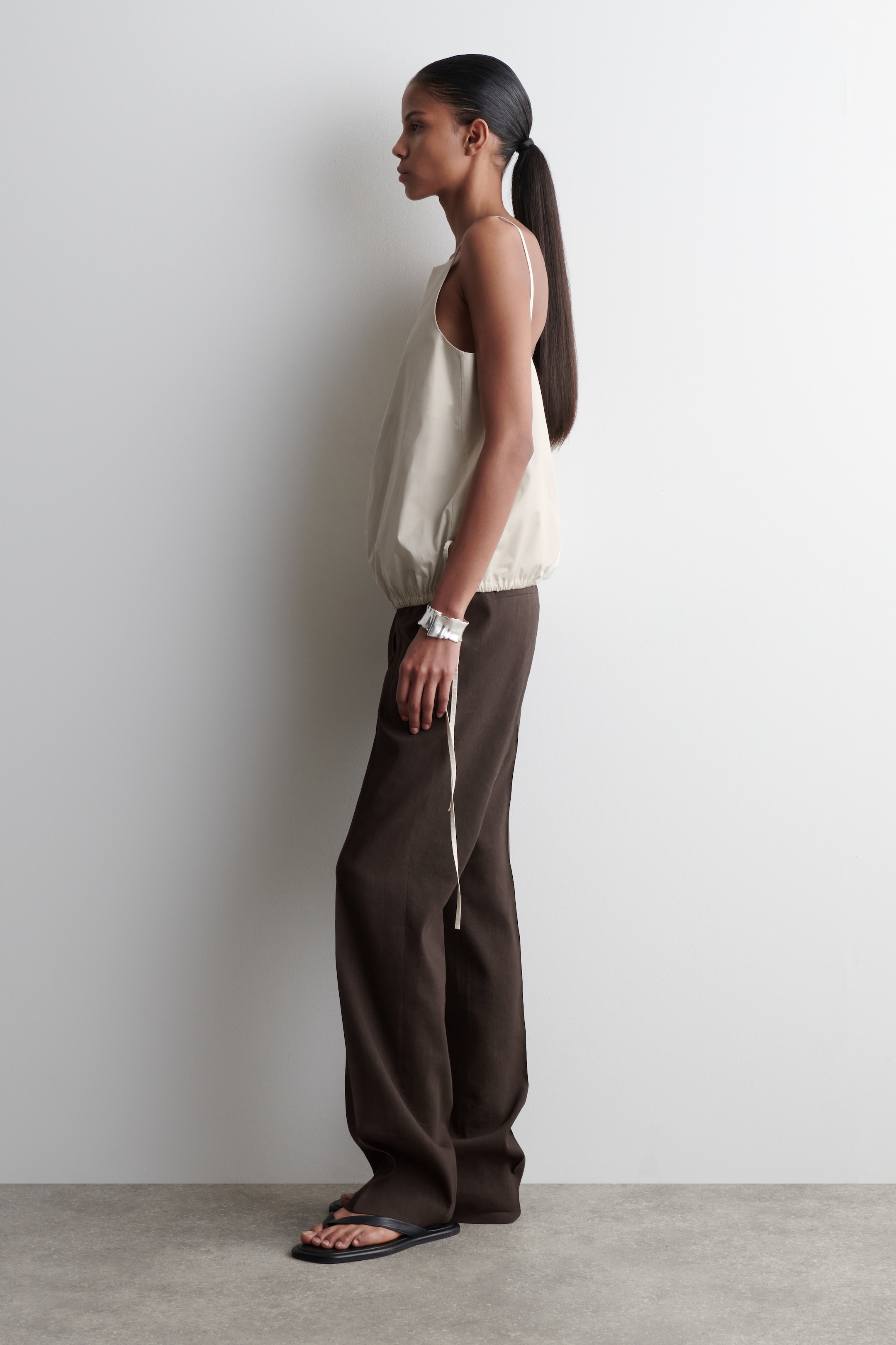 Agrandir l'image: HAUT À DÉTAIL NOUÉ EN COTON - ÉCRU - FEMME | H&M FR 4
