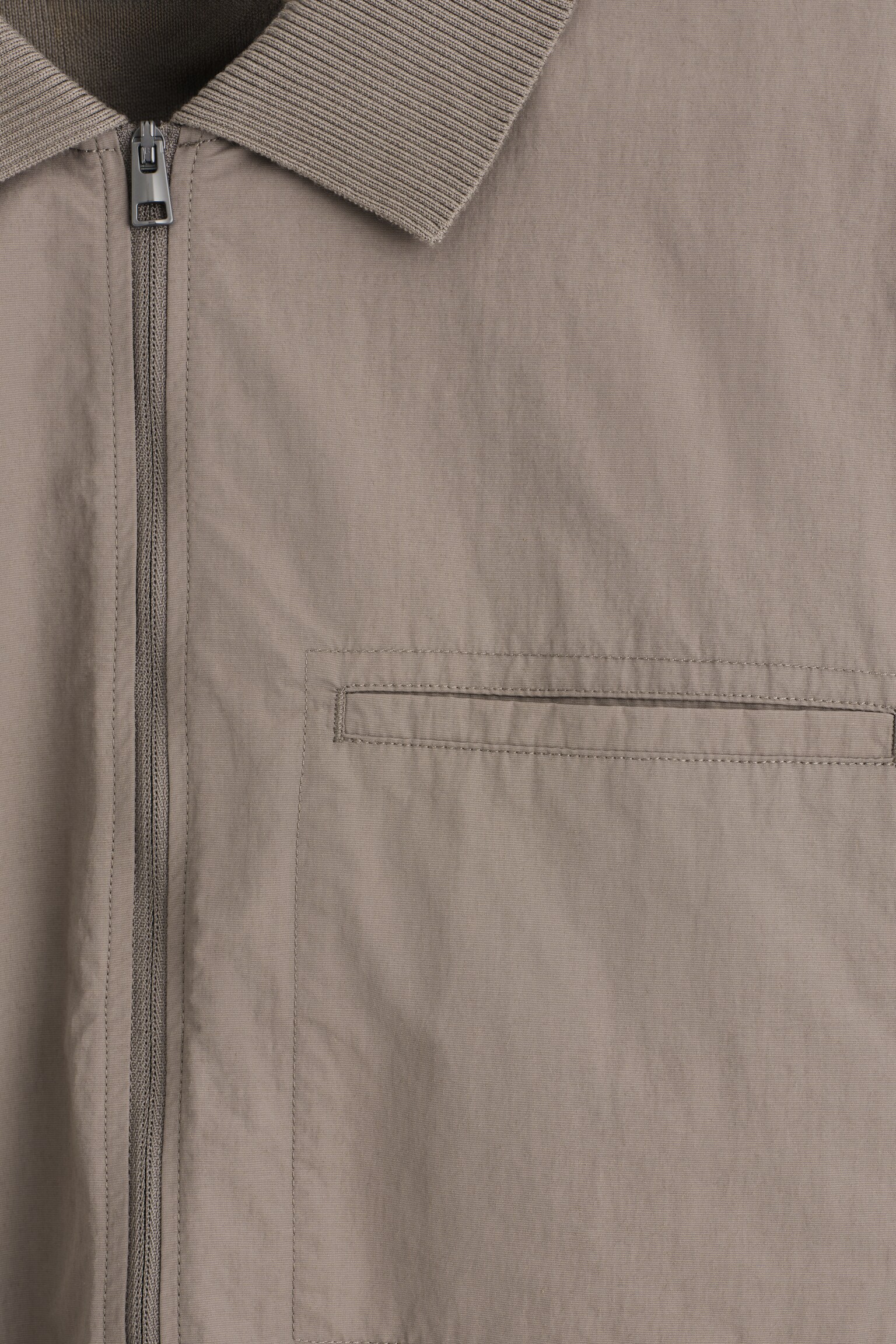 CAMISA DE PUNTO CON PANELES DE NAILON - HUESO - 7