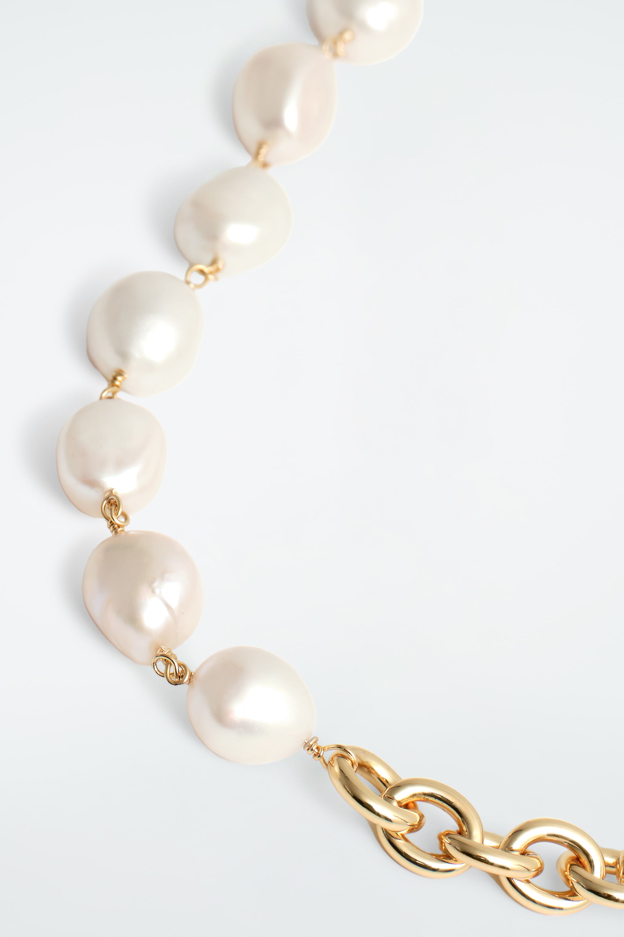 Nagyobb kép megtekintése: FRESHWATER PEARL CHAIN NECKLACE - ARANY / GYÖNGY - NŐI | H&M HU 3