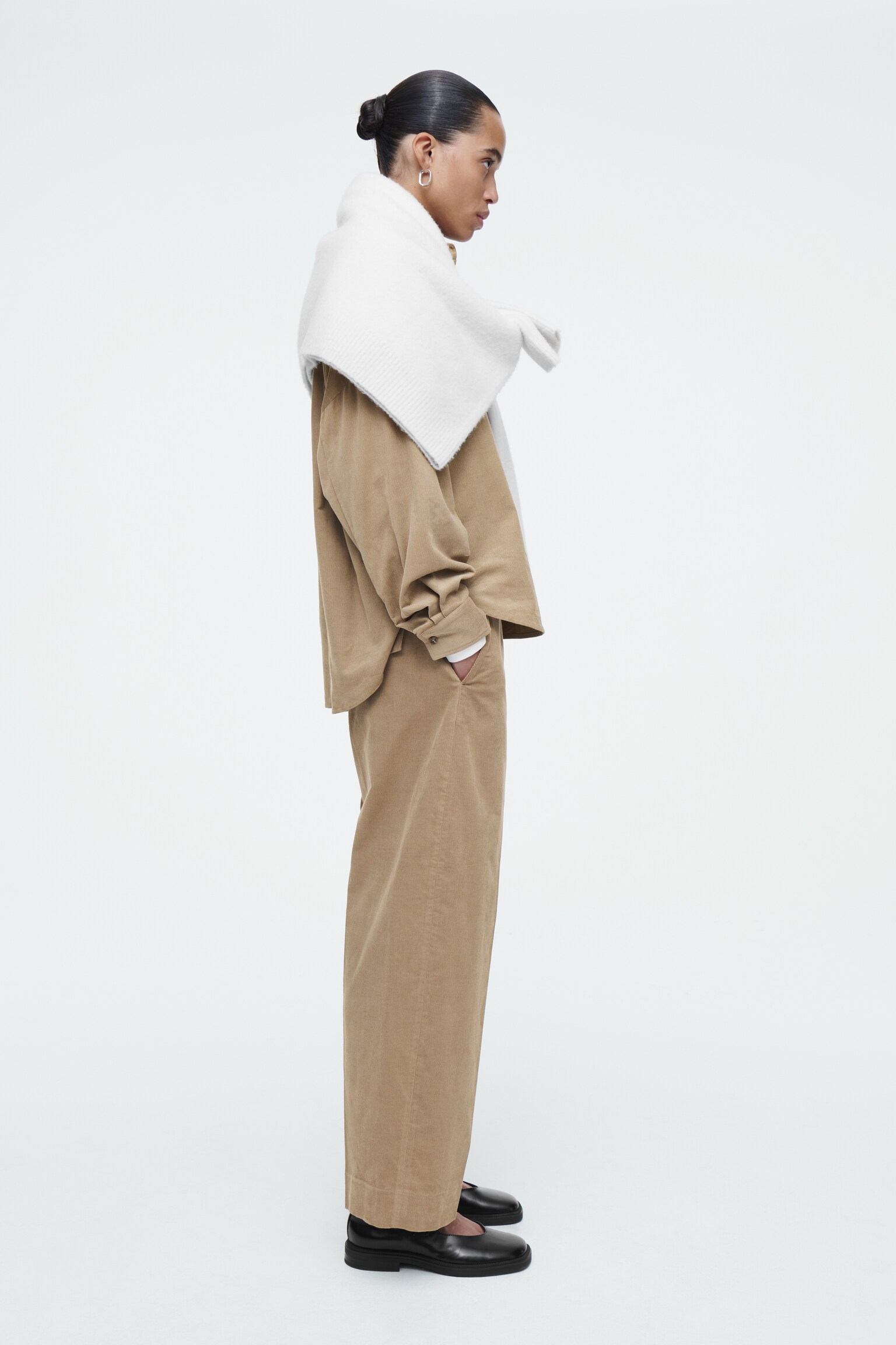 CROPPED CORDUROY TROUSERS - BEIGE - 6