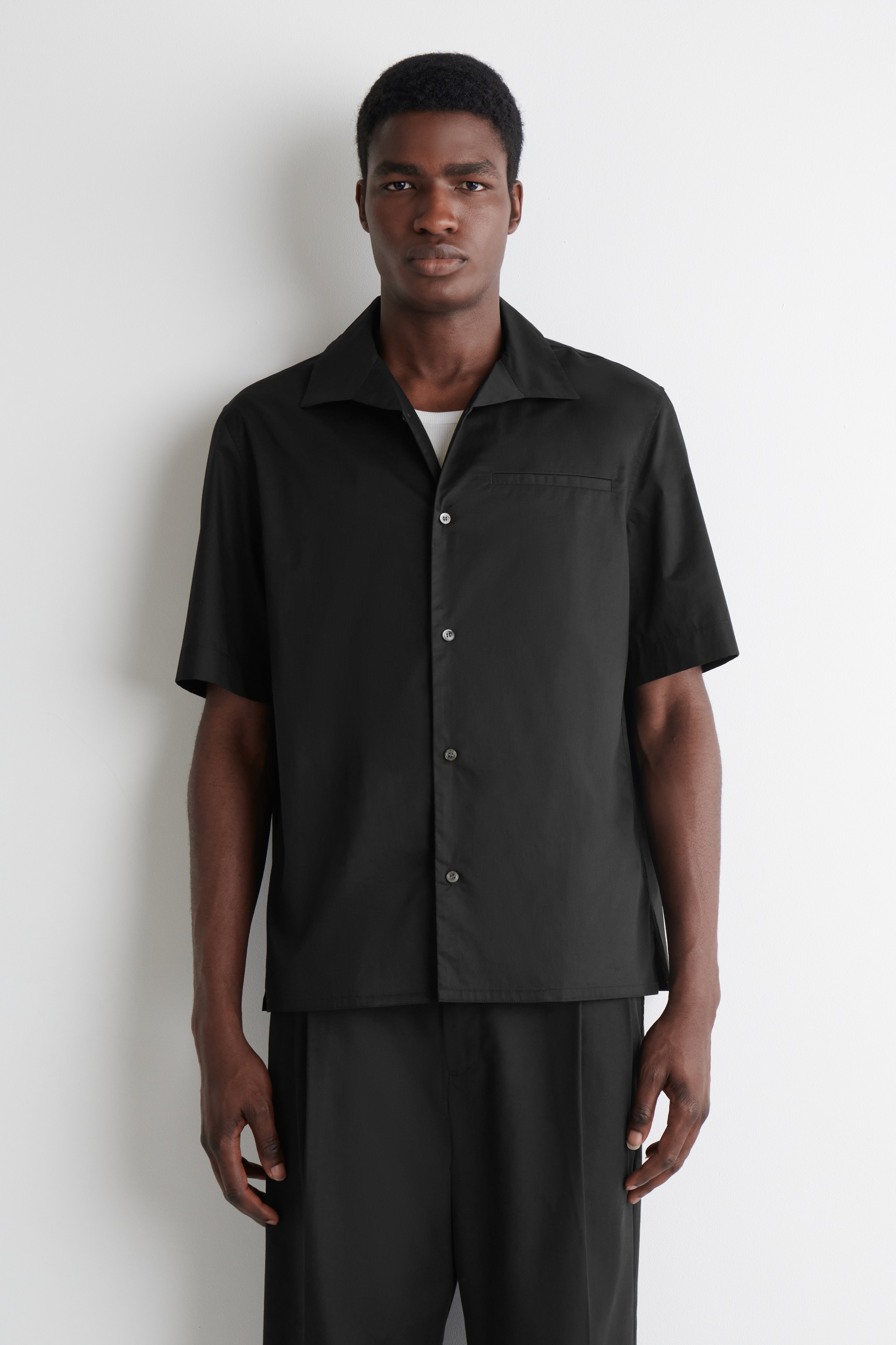 Visualizza immagine più grande: CAMICIA RESORT IN COTONE PIMA - NERO - UOMO | H&M IT 1