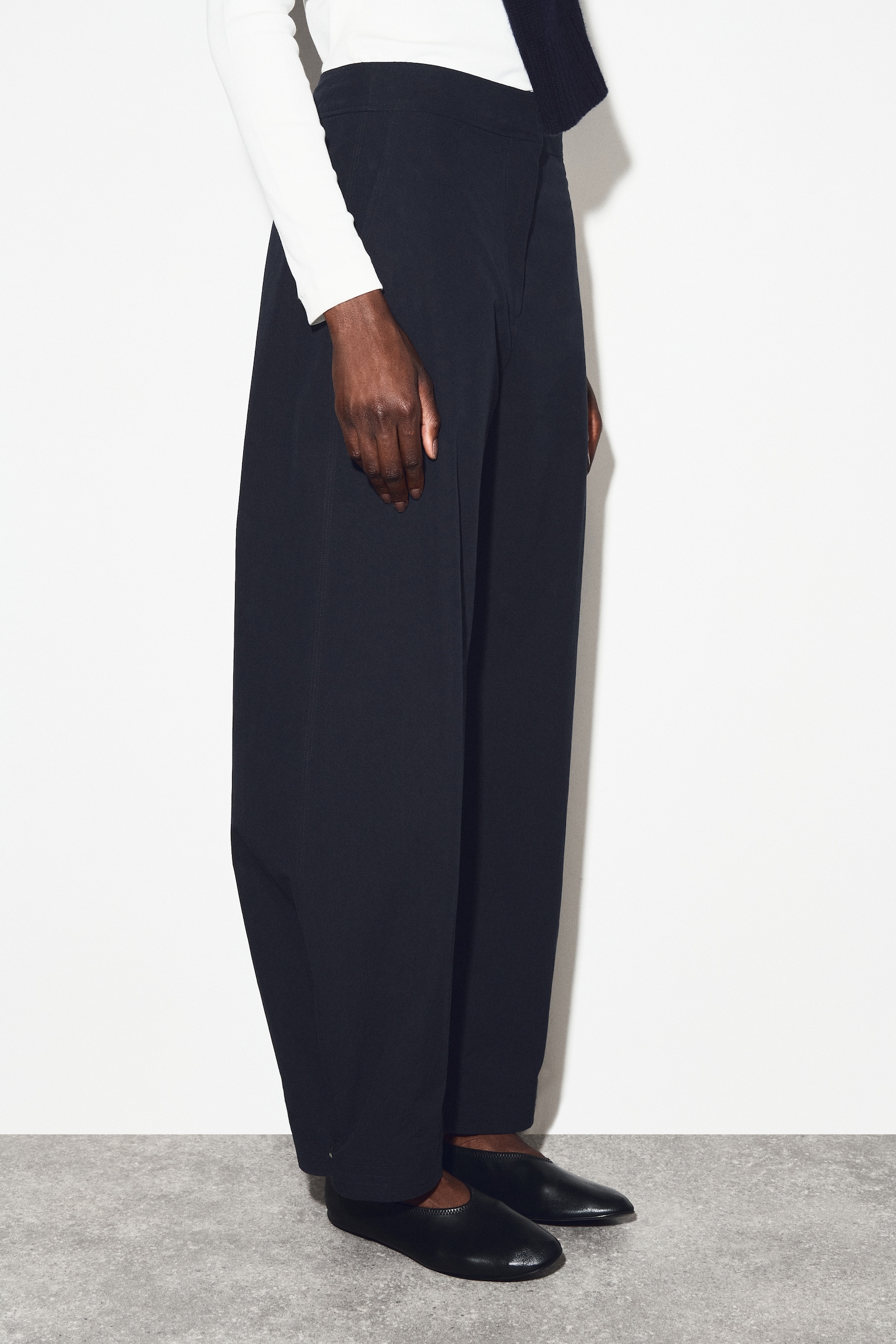 PANTALON BARREL EN COTON PIMA - BLEU MARINE/GRIS FONCÉ - 3
