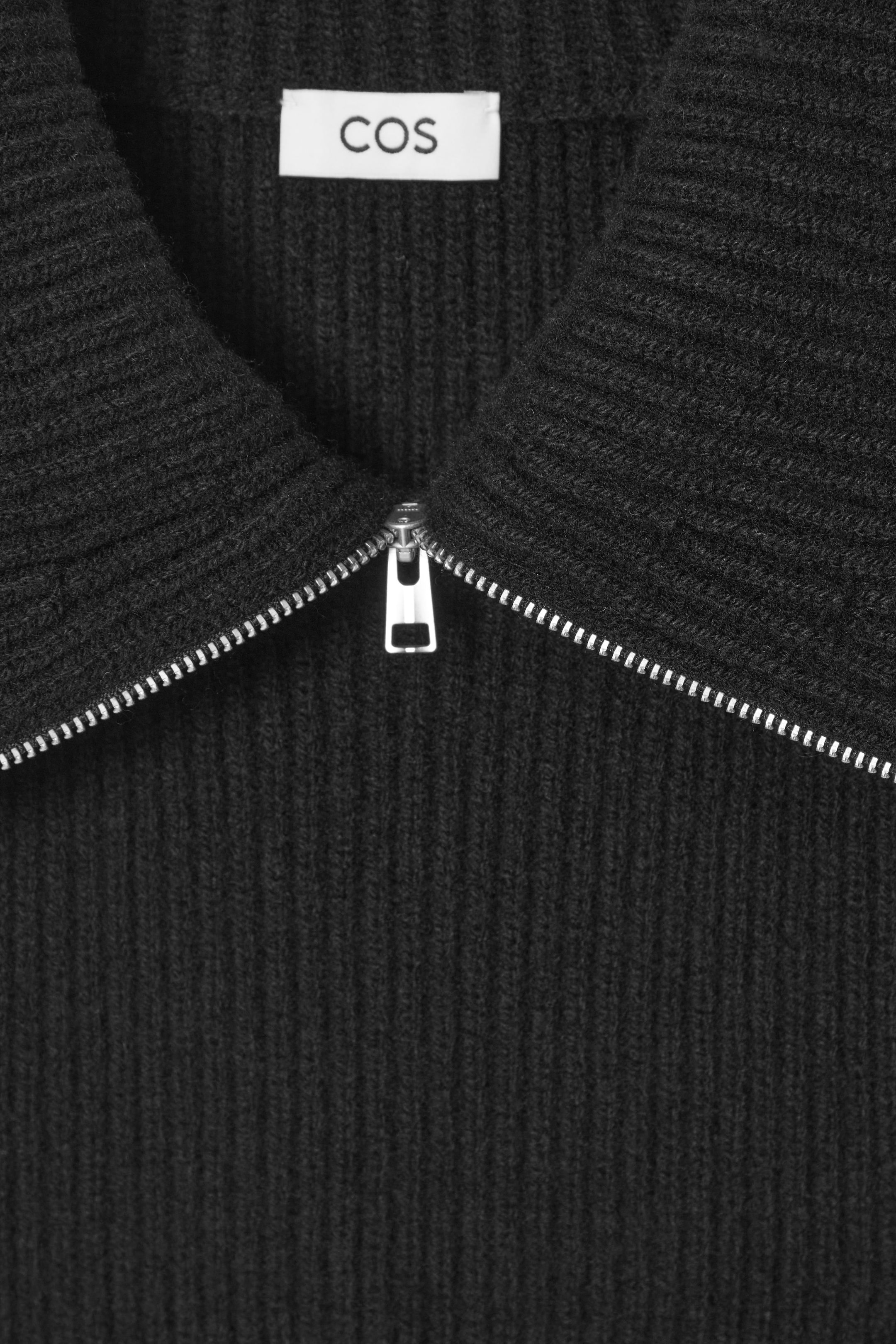 RIBBED WOOL COLLAR