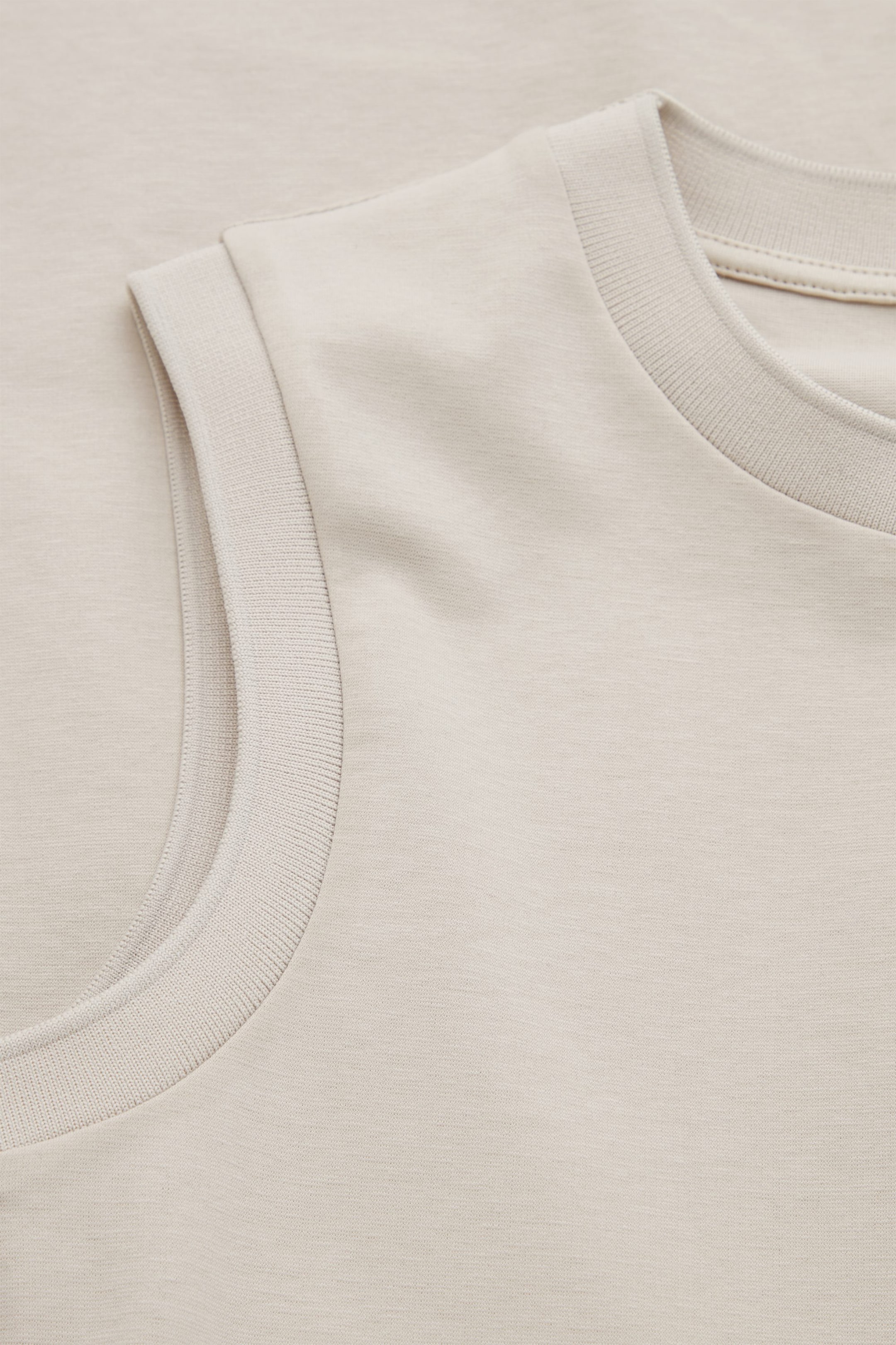 StillMedia/DescriptiveDetail