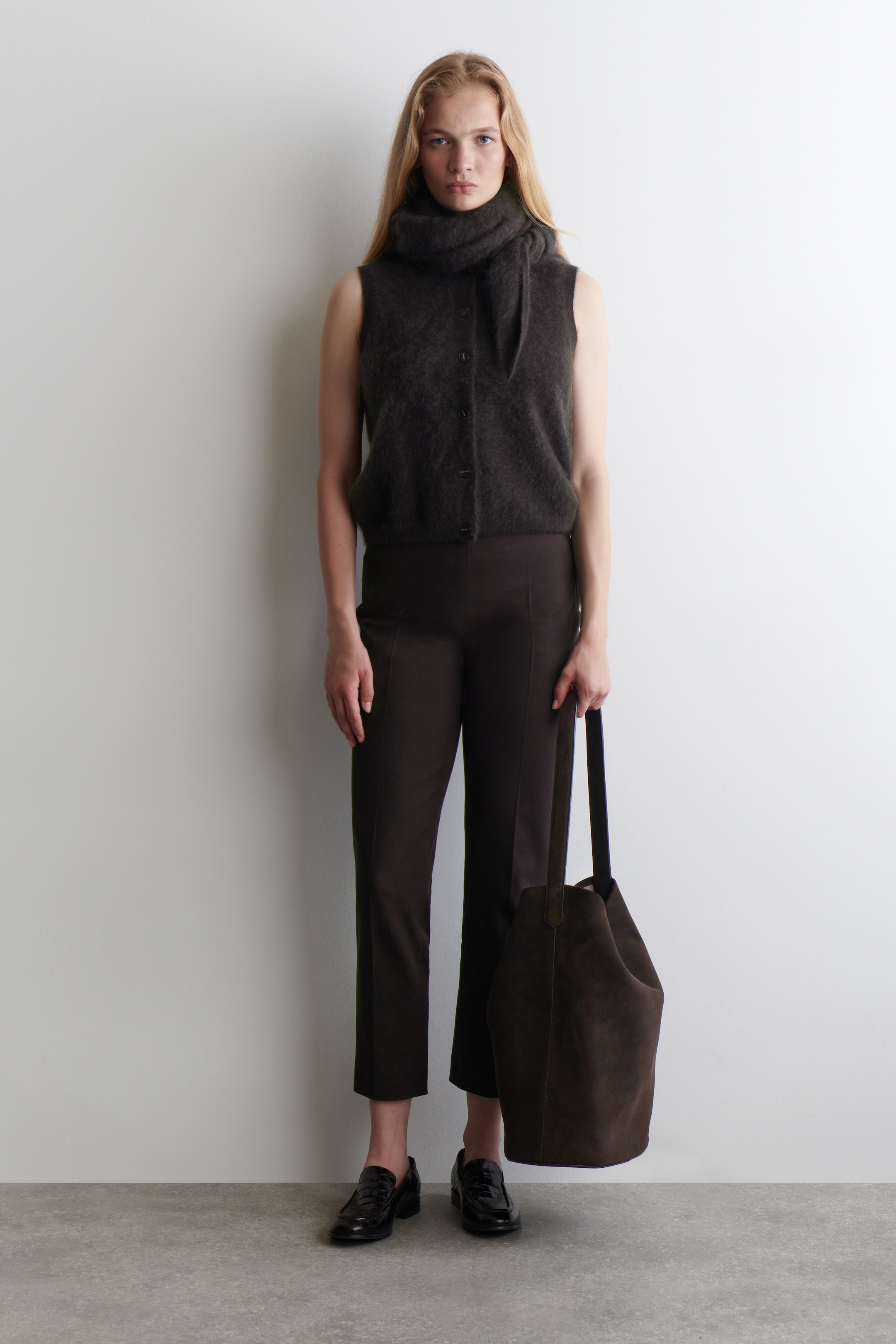 Visualizza immagine più grande: PANTALONI SLIM CROPPED - MARRONE - DONNA | H&M IT 1