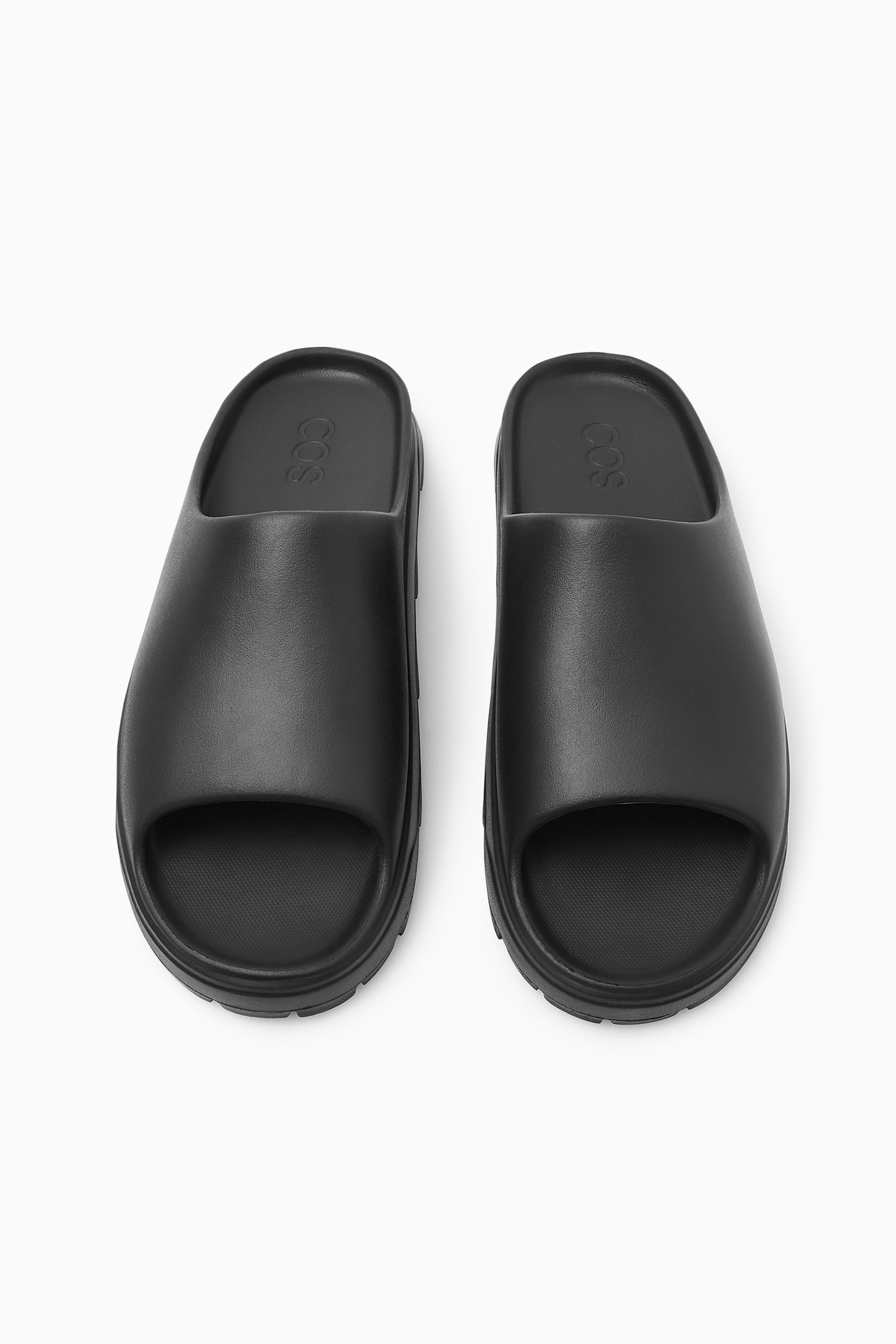 “COS MEN” ベルクロ リネンスライドサンダル LEATHER SANDALS レザーサンダル｜COS コス 公式オンラインストア