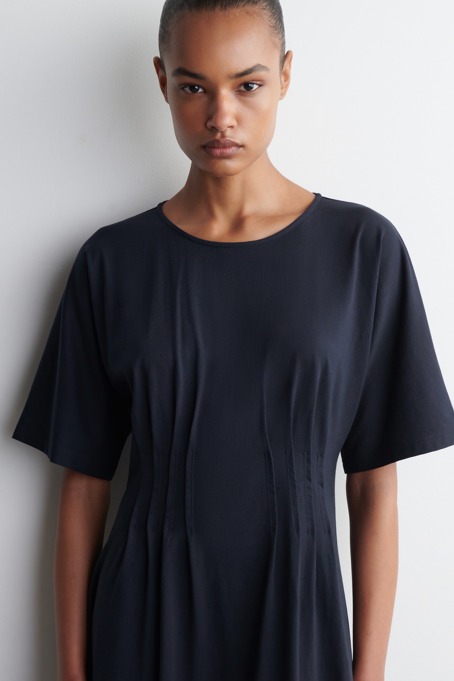VESTIDO DE ALGODÓN CON DETALLES PLISADOS - AZUL MARINO/AZUL CLARO - 4