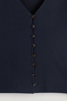 MINIMAL KNITTED V-NECK CARDIGAN — NAVY 6