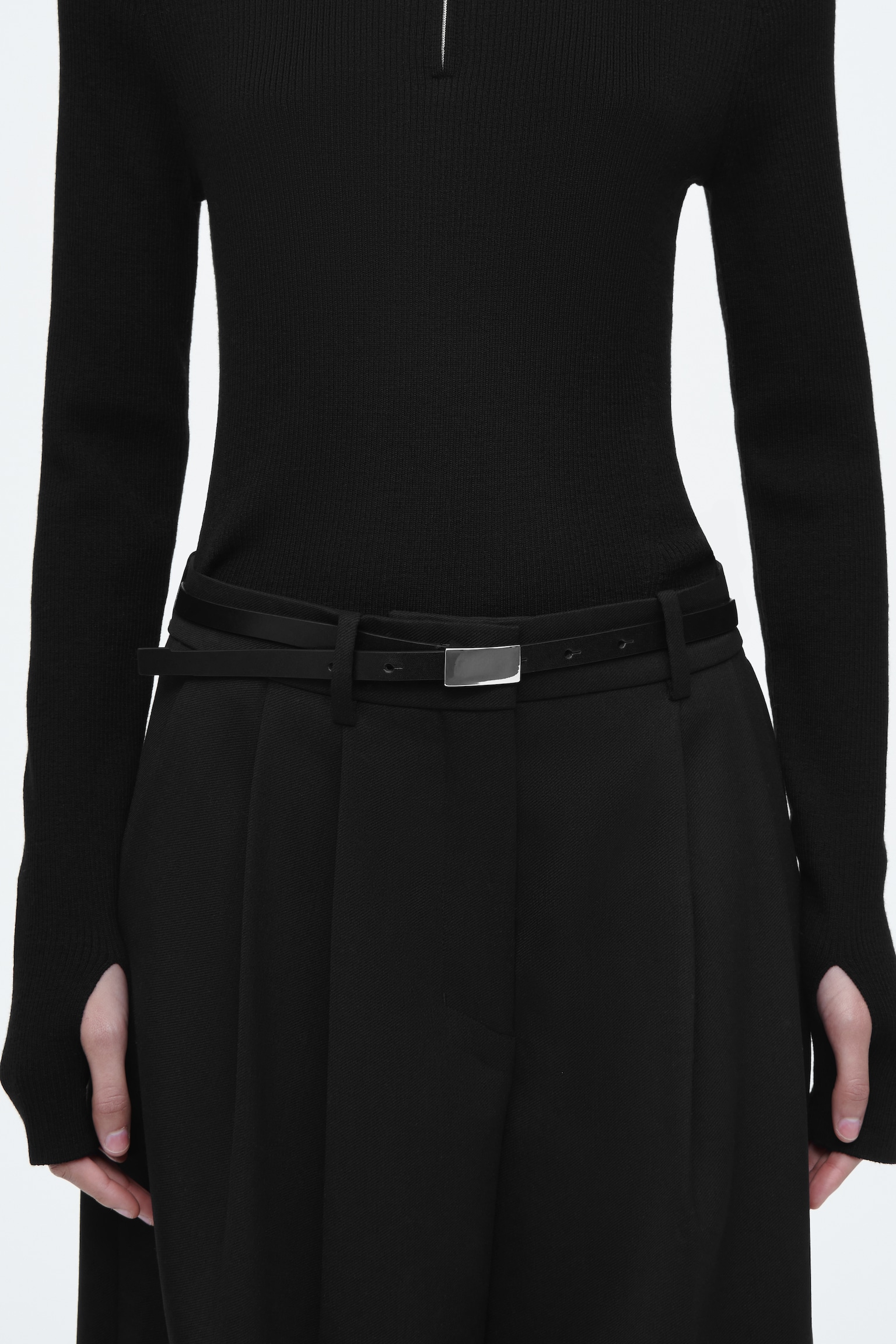 BAR-DETAIL SLIM LEATHER BELT - BLACK - 1