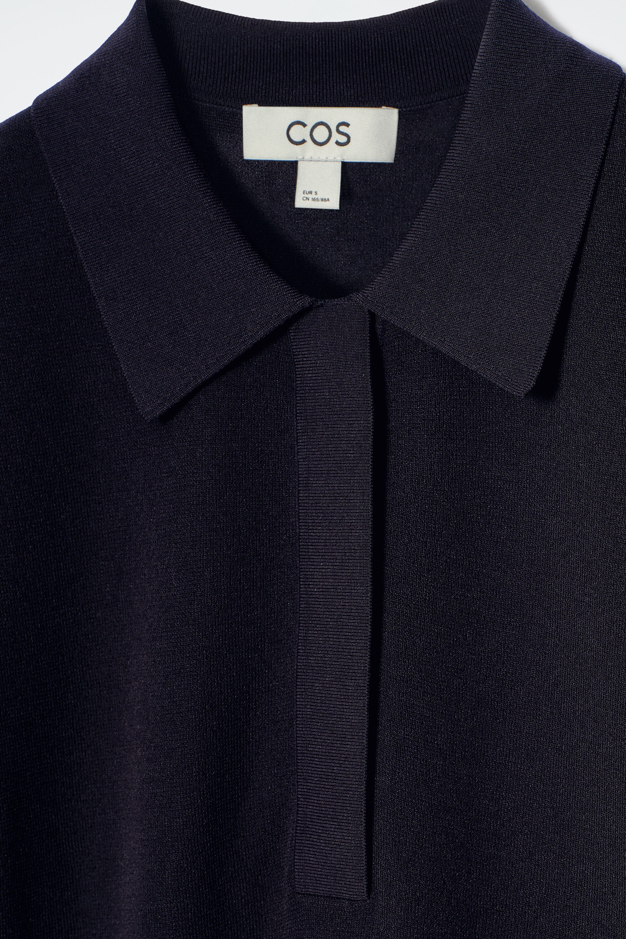KNITTED POLO SHIRT - DARK NAVY | COS US