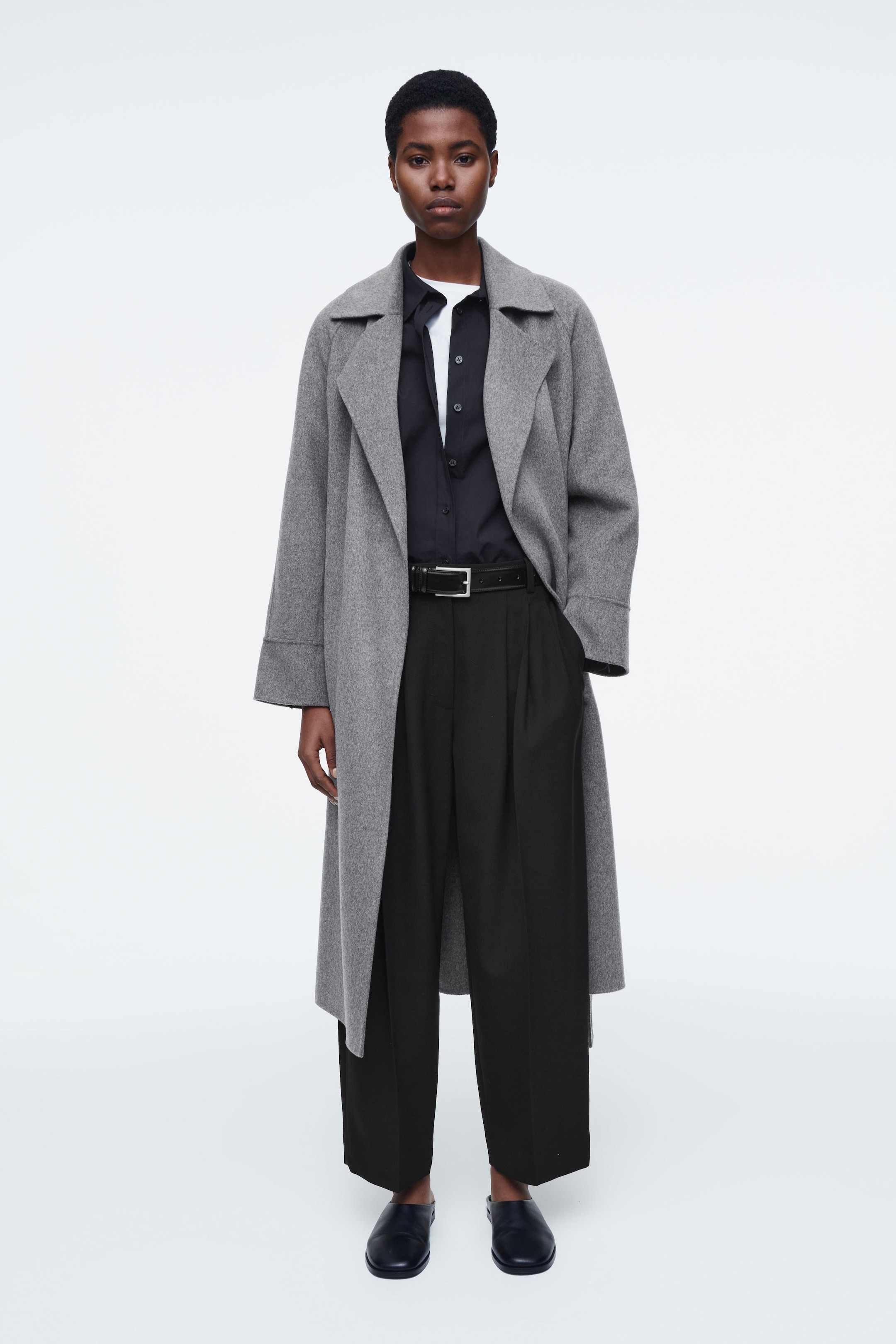 PLEATED BARREL-LEG WOOL TROUSERS