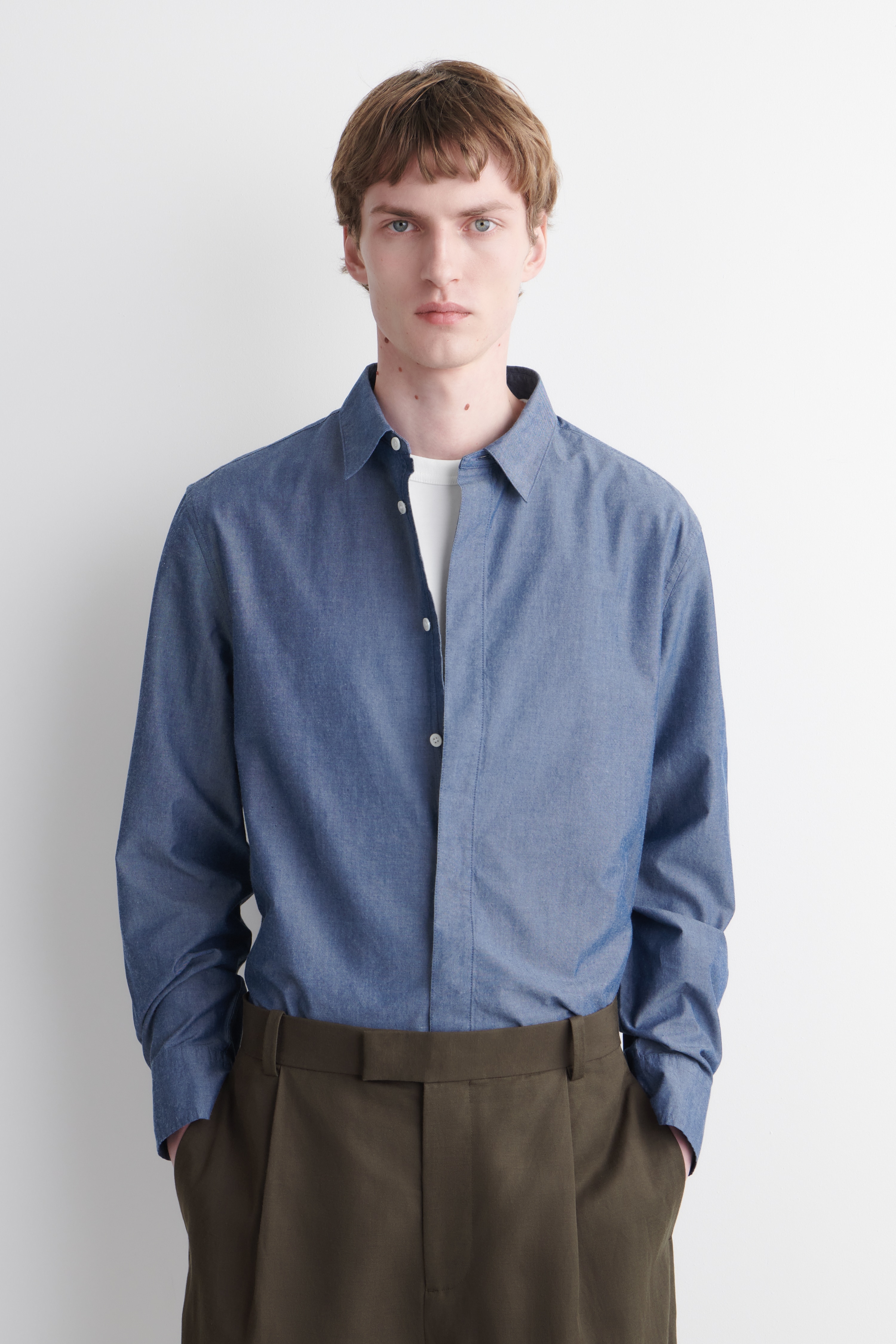 CHAMBRAY LONG-SLEEVE SHIRT