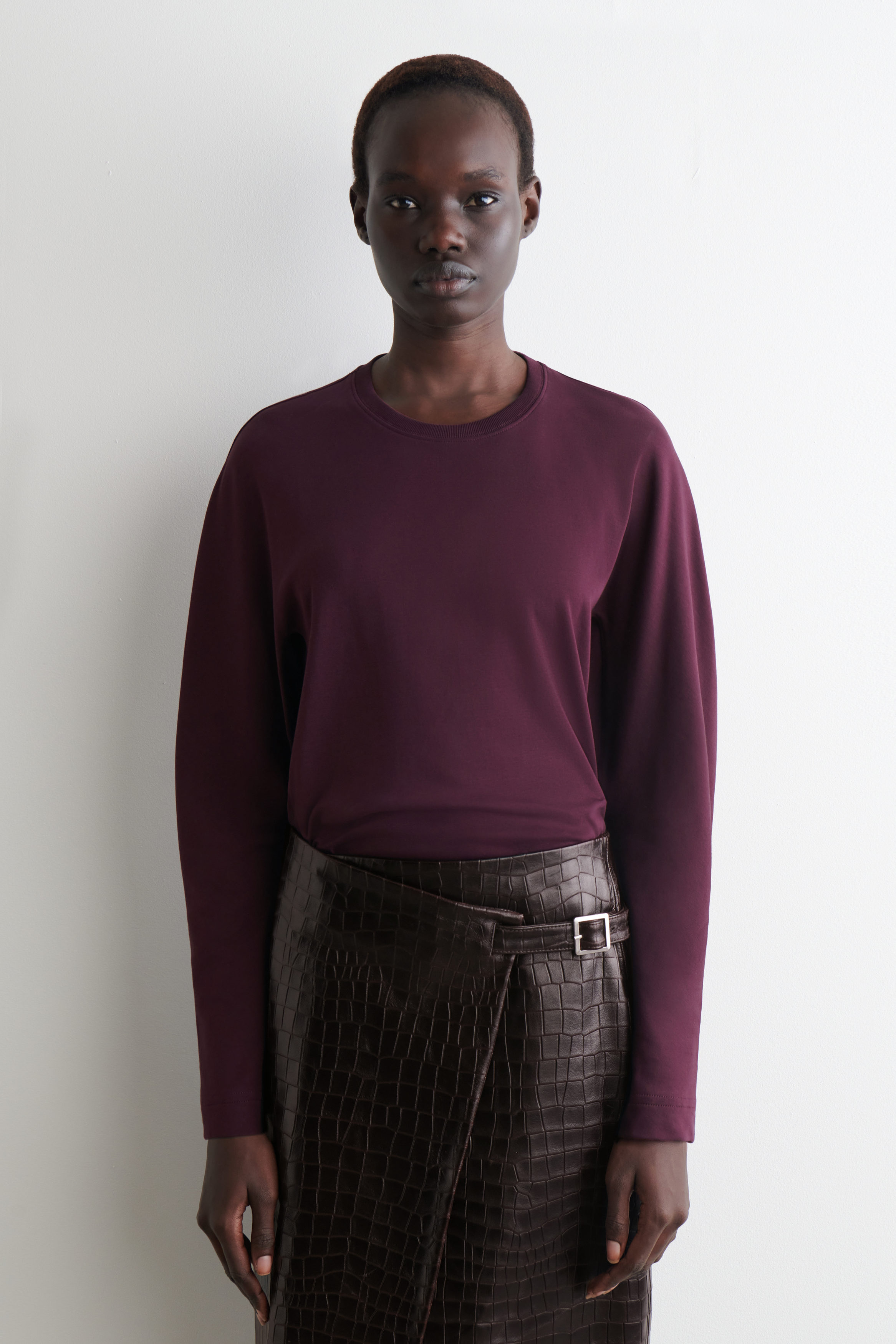 トップス IRADIALL ROUNDED JERSEY TOP - DARK RED | COS US