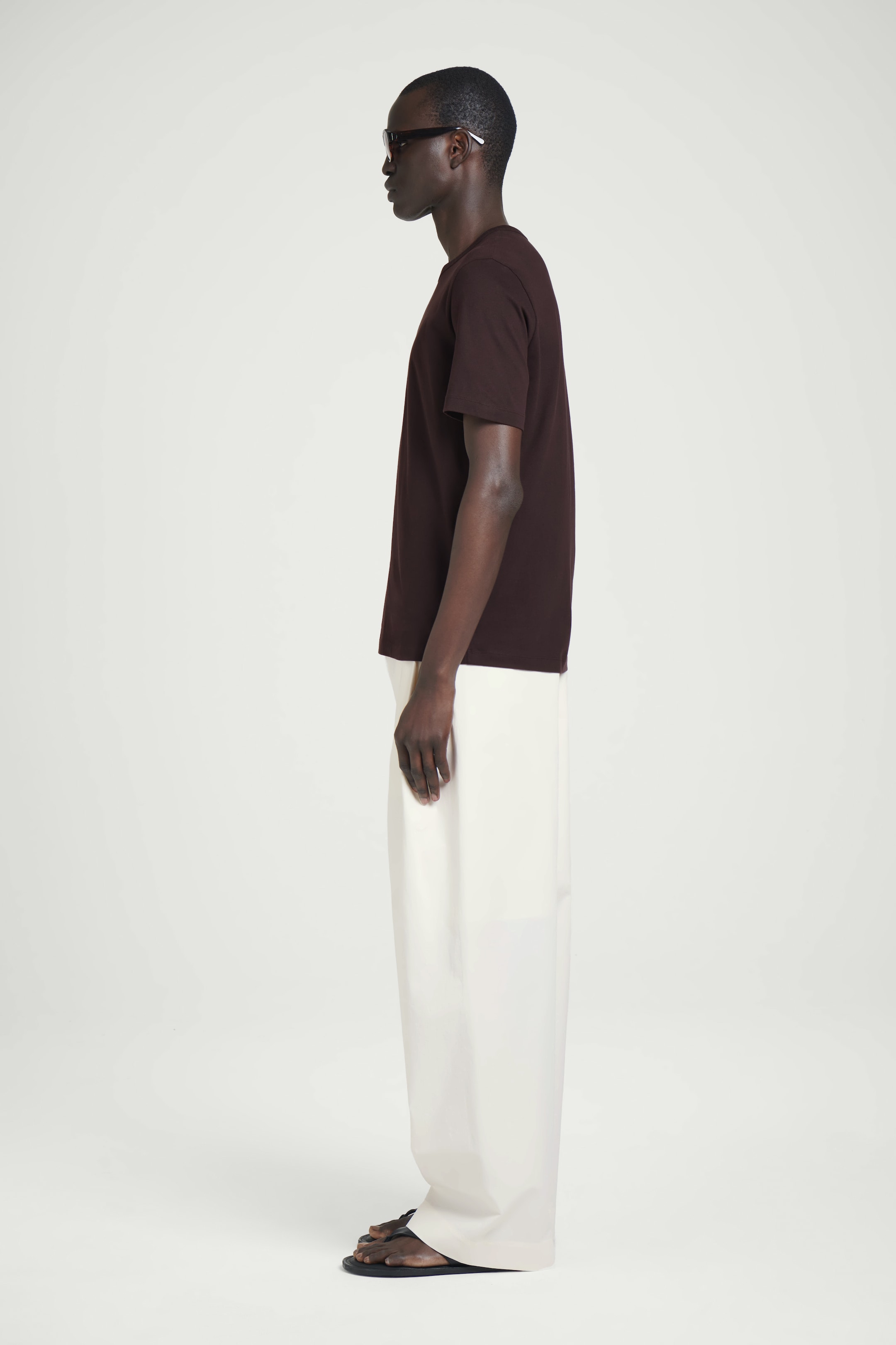 Visualizza immagine più grande: T-SHIRT IN COTONE SPAZZOLATO - MARRONE SCURO - UOMO | H&M IT 3