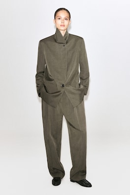 FLUID SHAWL-COLLAR BLAZER — DARK BEIGE 3