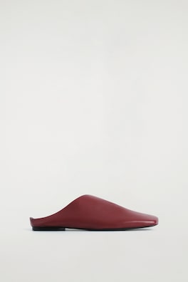 DRAPED LEATHER MULES — CRIMSON 6