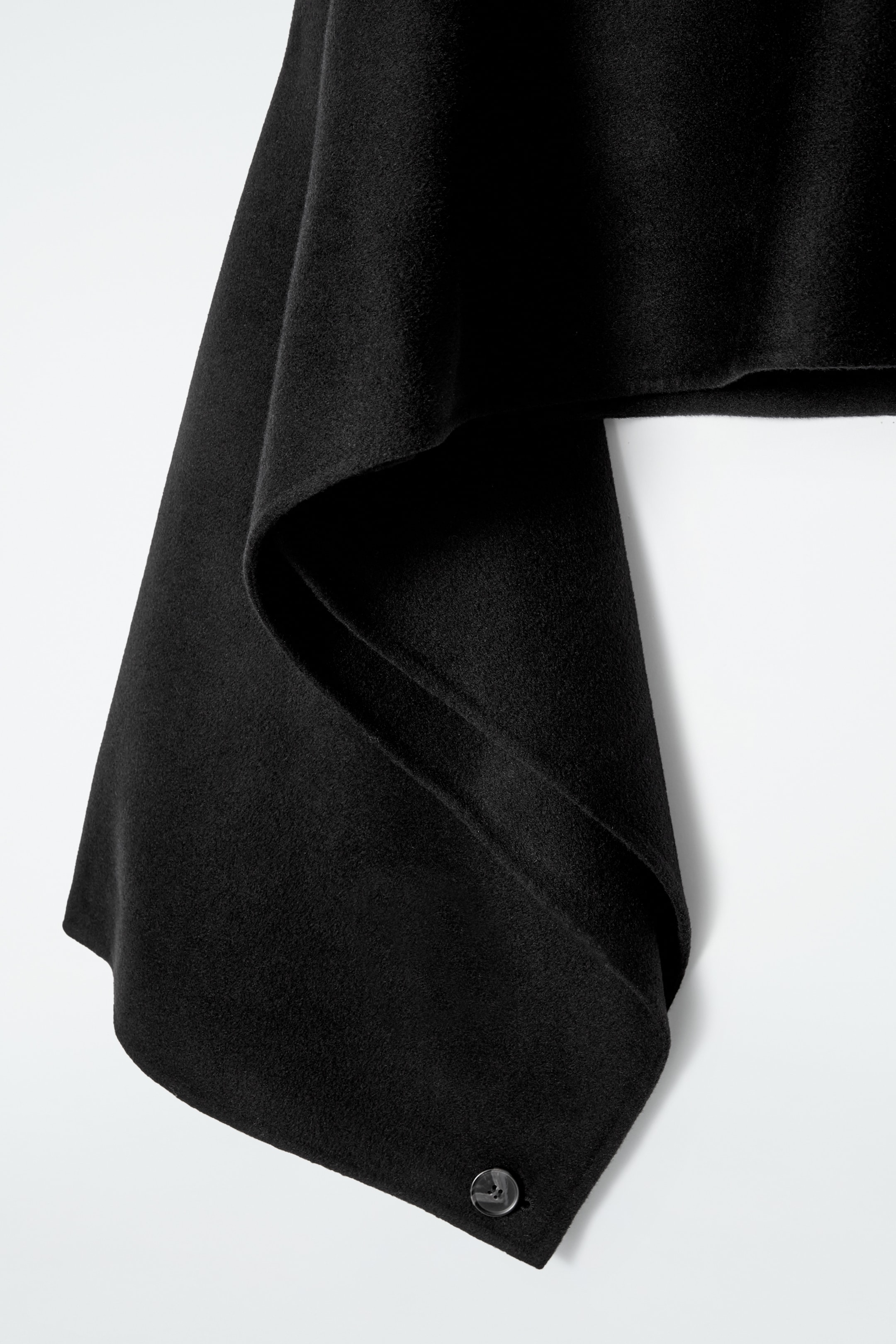 Ver imagen más grande: CAPA HÍBRIDA DE LANA DE DOBLE FAZ - NEGRO - MUJER | H&M ES 7